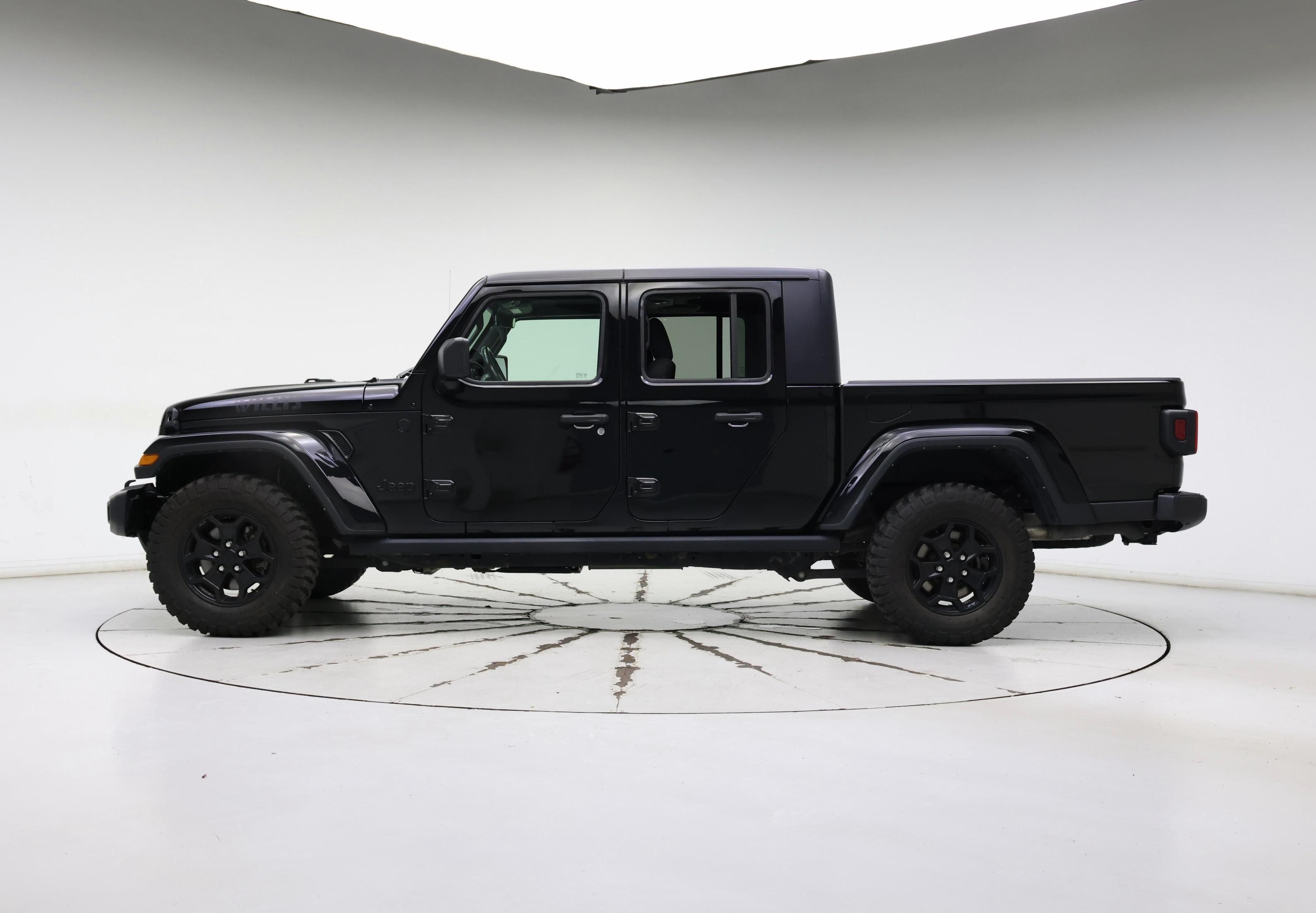Thumbnail: 2021 Jeep Gladiator - 3