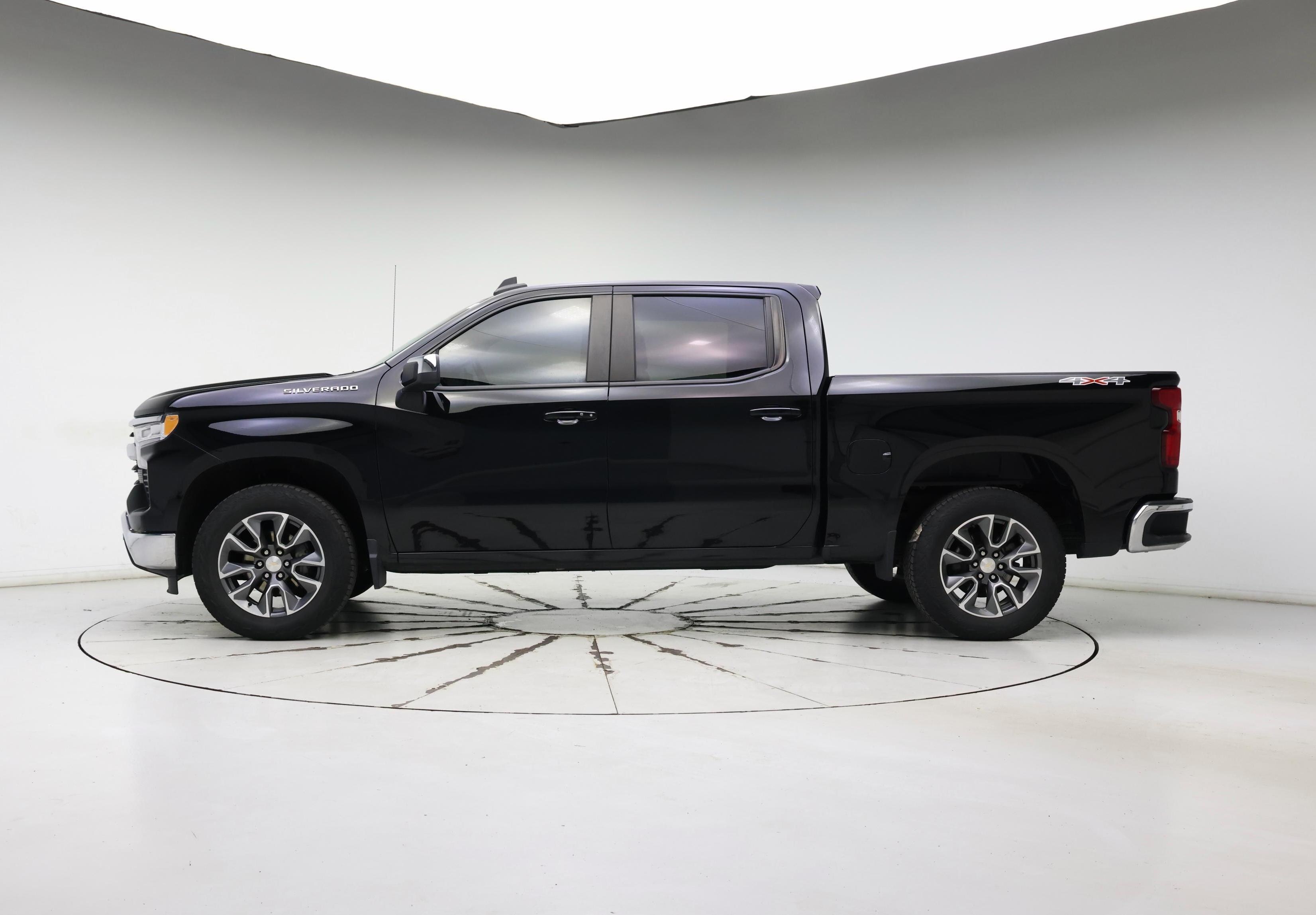 Thumbnail: 2022 Chevrolet Silverado 1500 - 3
