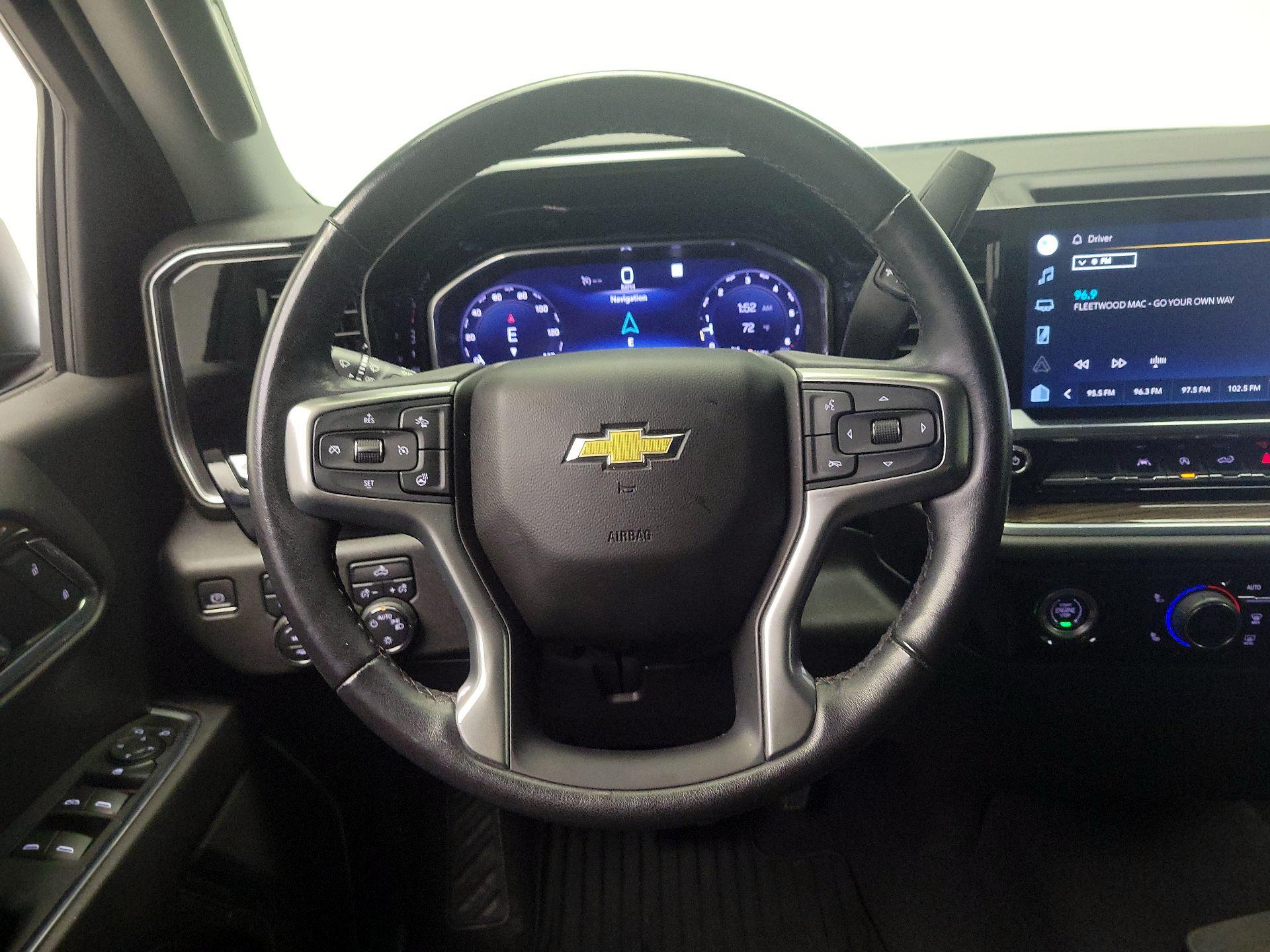 Thumbnail: 2022 Chevrolet Silverado 1500 - 10