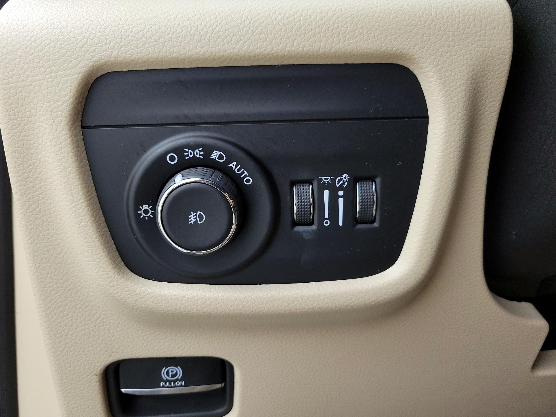 Thumbnail: 2023 Jeep Grand Cherokee - 13