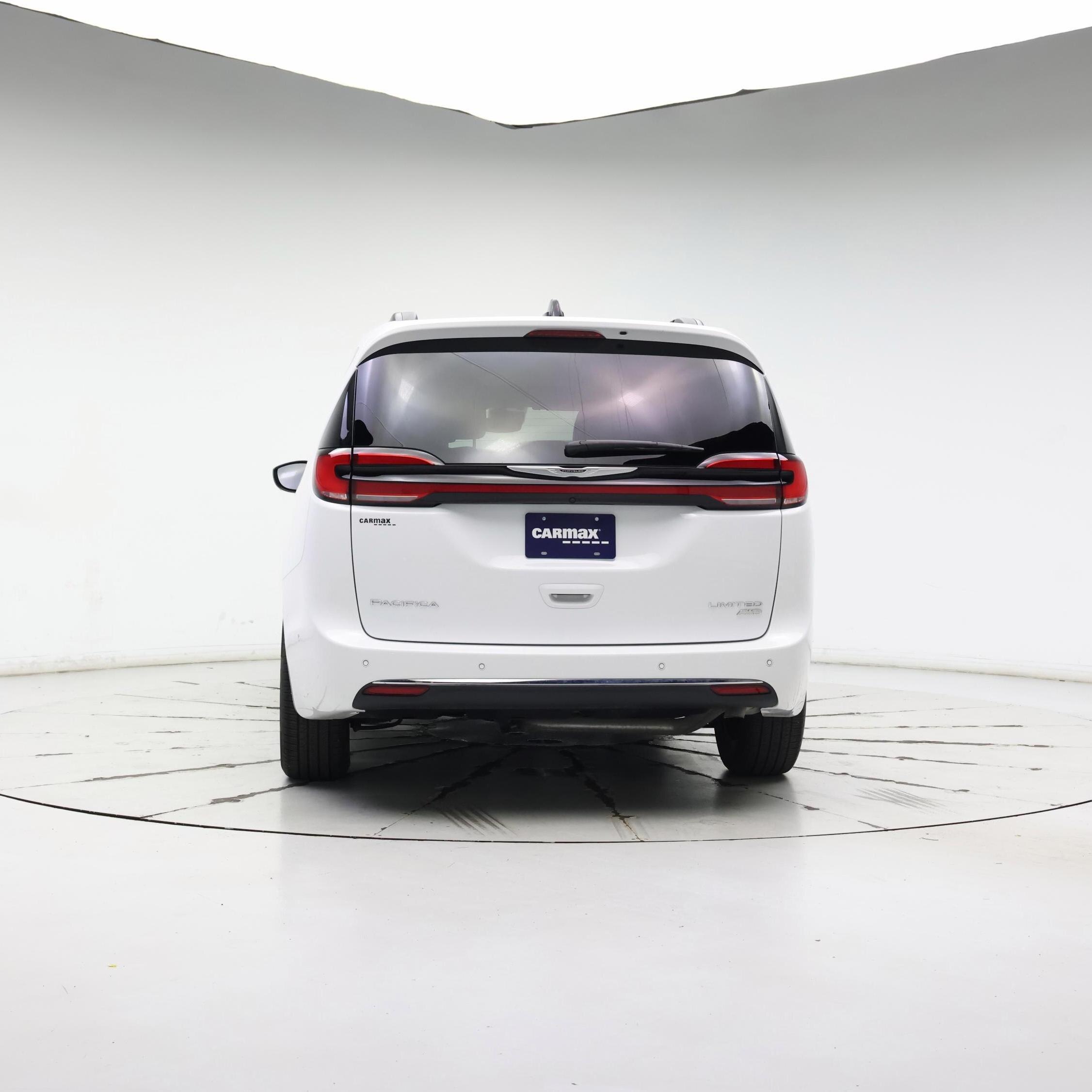 Thumbnail: 2023 Chrysler Pacifica - 6