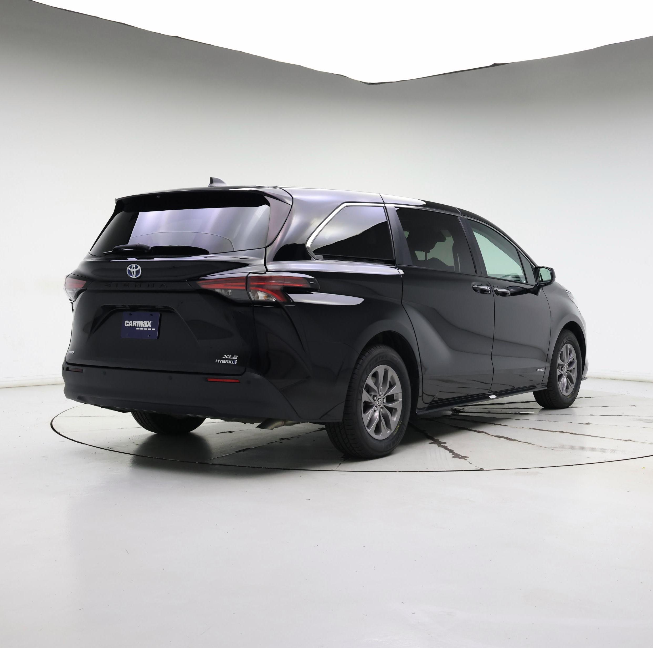 Thumbnail: 2021 Toyota Sienna - 8