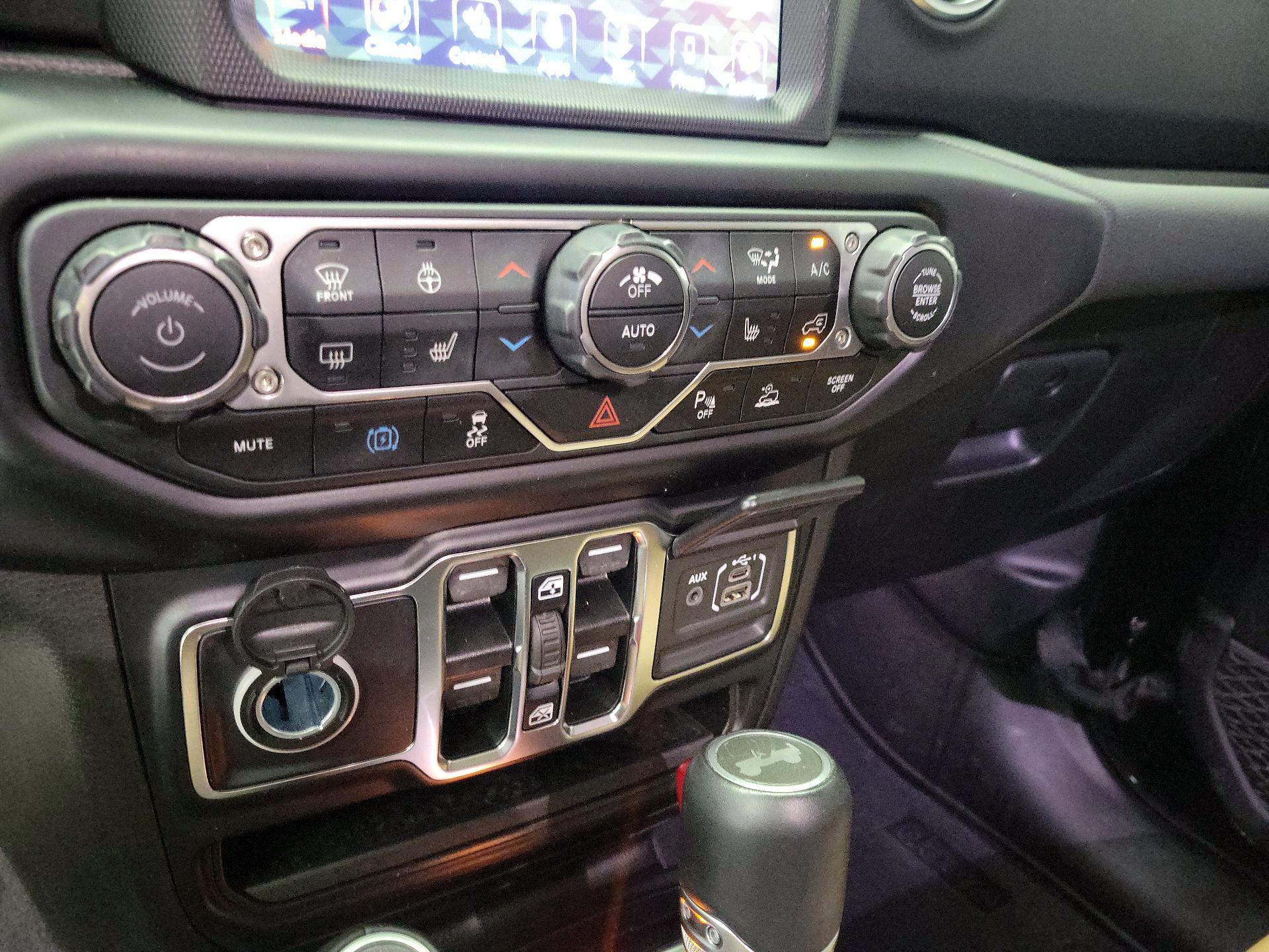 Thumbnail: 2021 Jeep Wrangler - 17