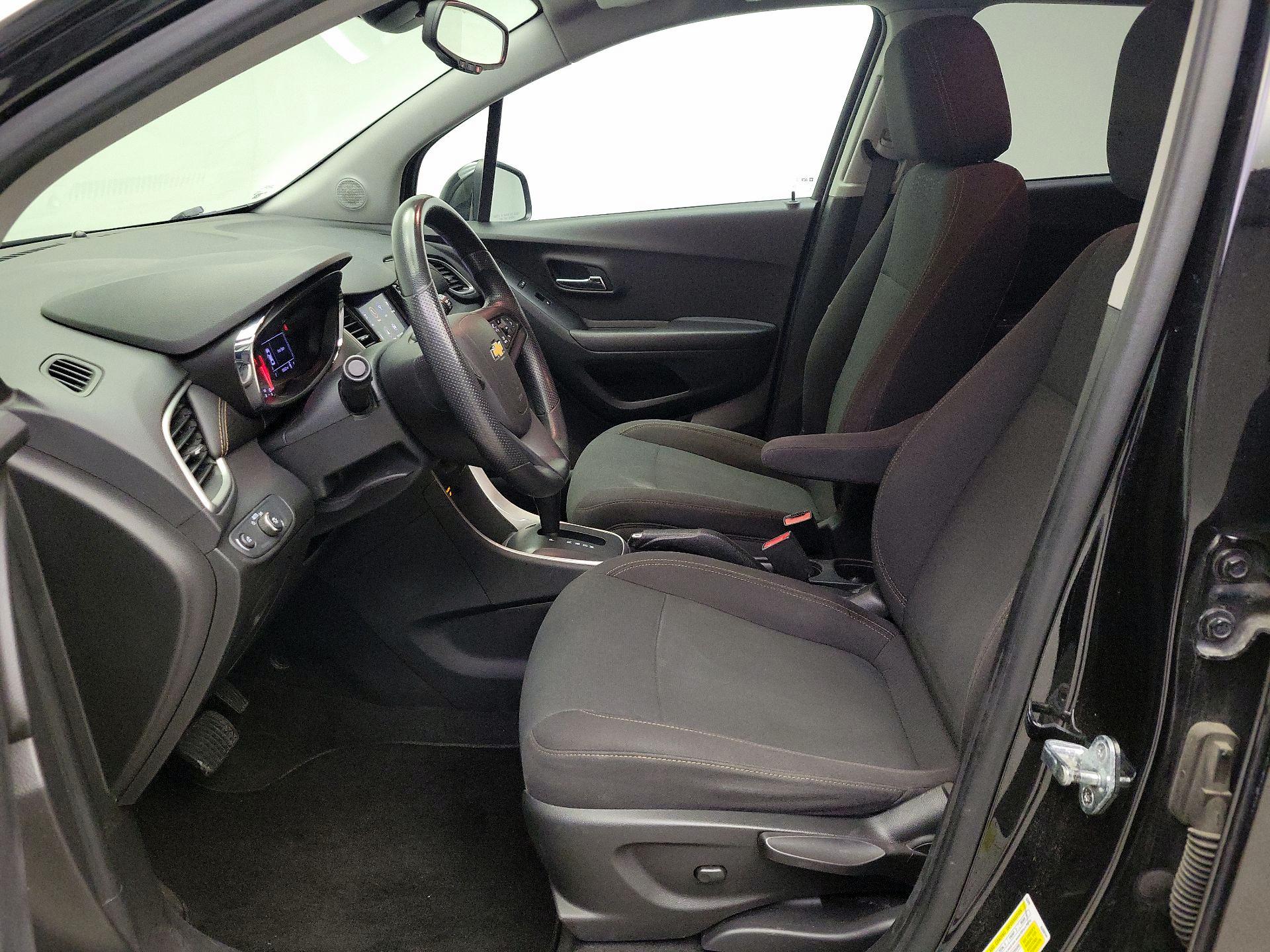 Thumbnail: 2020 Chevrolet Trax - 11