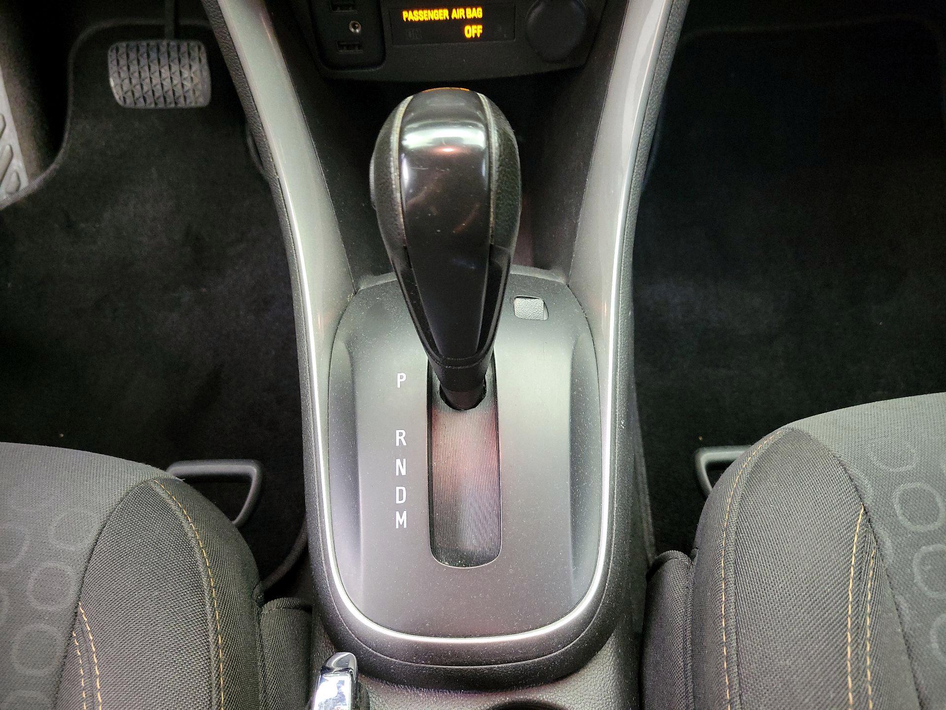 Thumbnail: 2020 Chevrolet Trax - 17