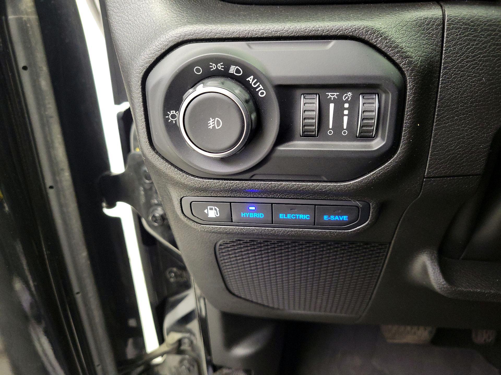 Thumbnail: 2022 Jeep Wrangler - 13