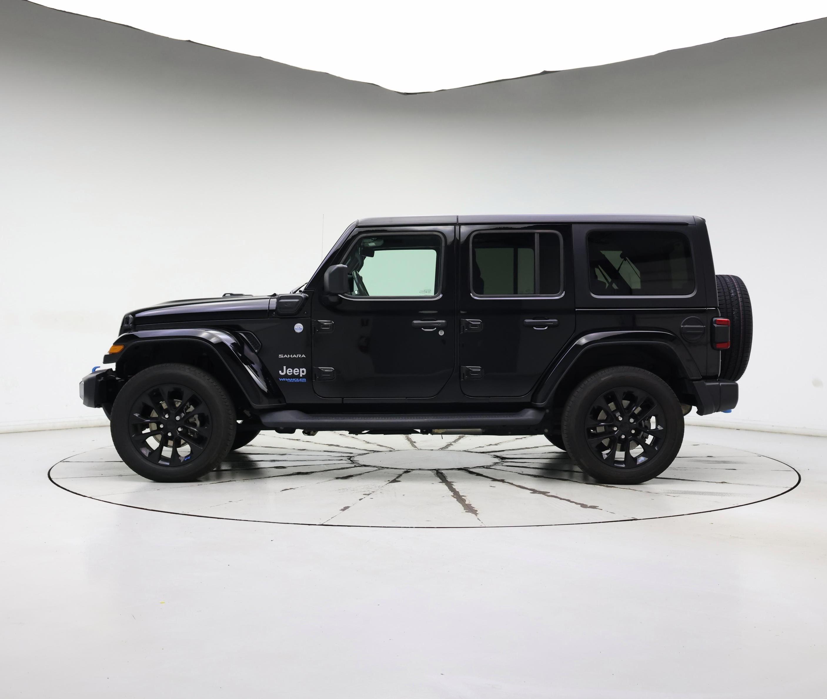 Thumbnail: 2022 Jeep Wrangler - 3