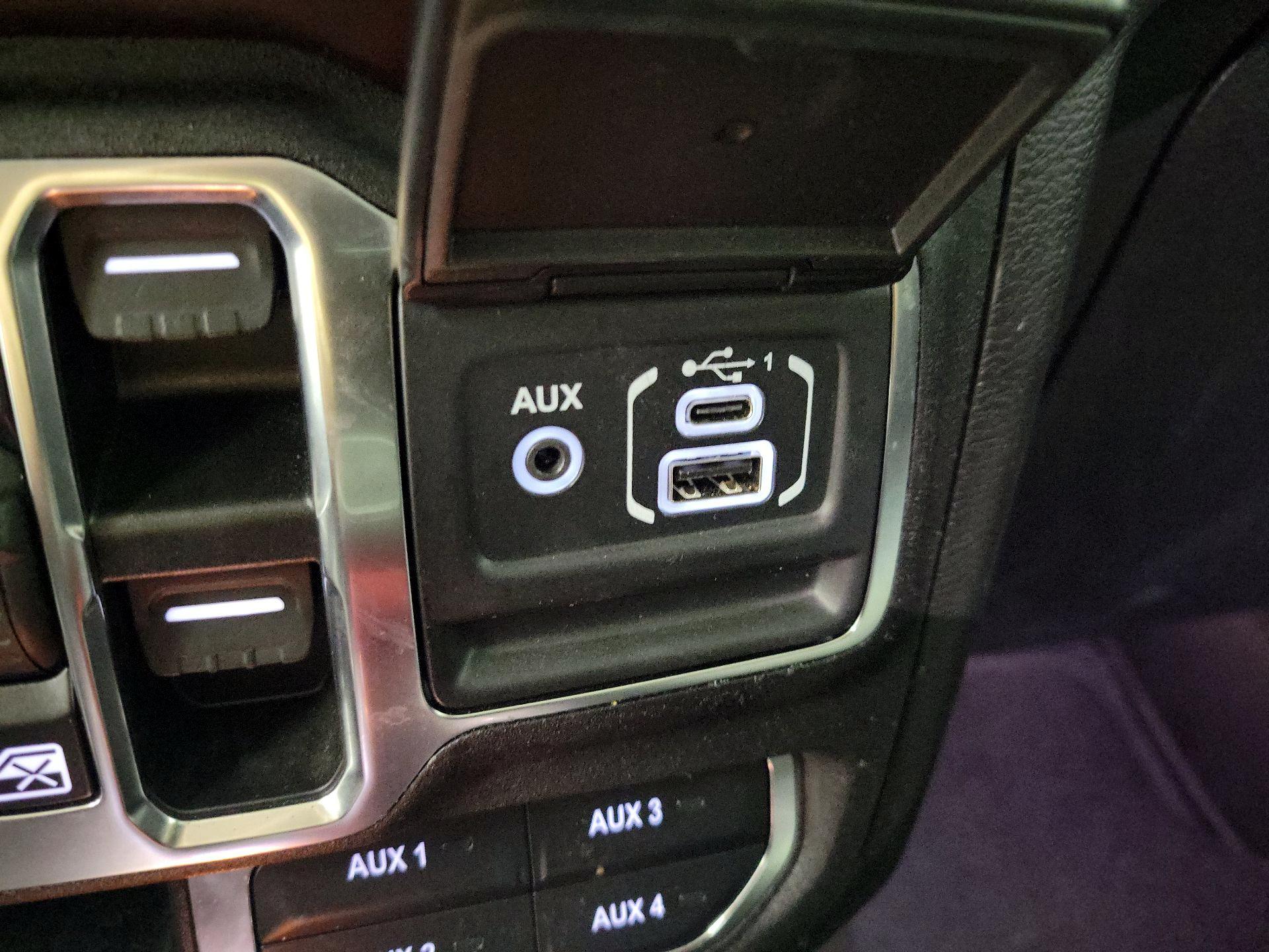 Thumbnail: 2023 Jeep Wrangler - 19