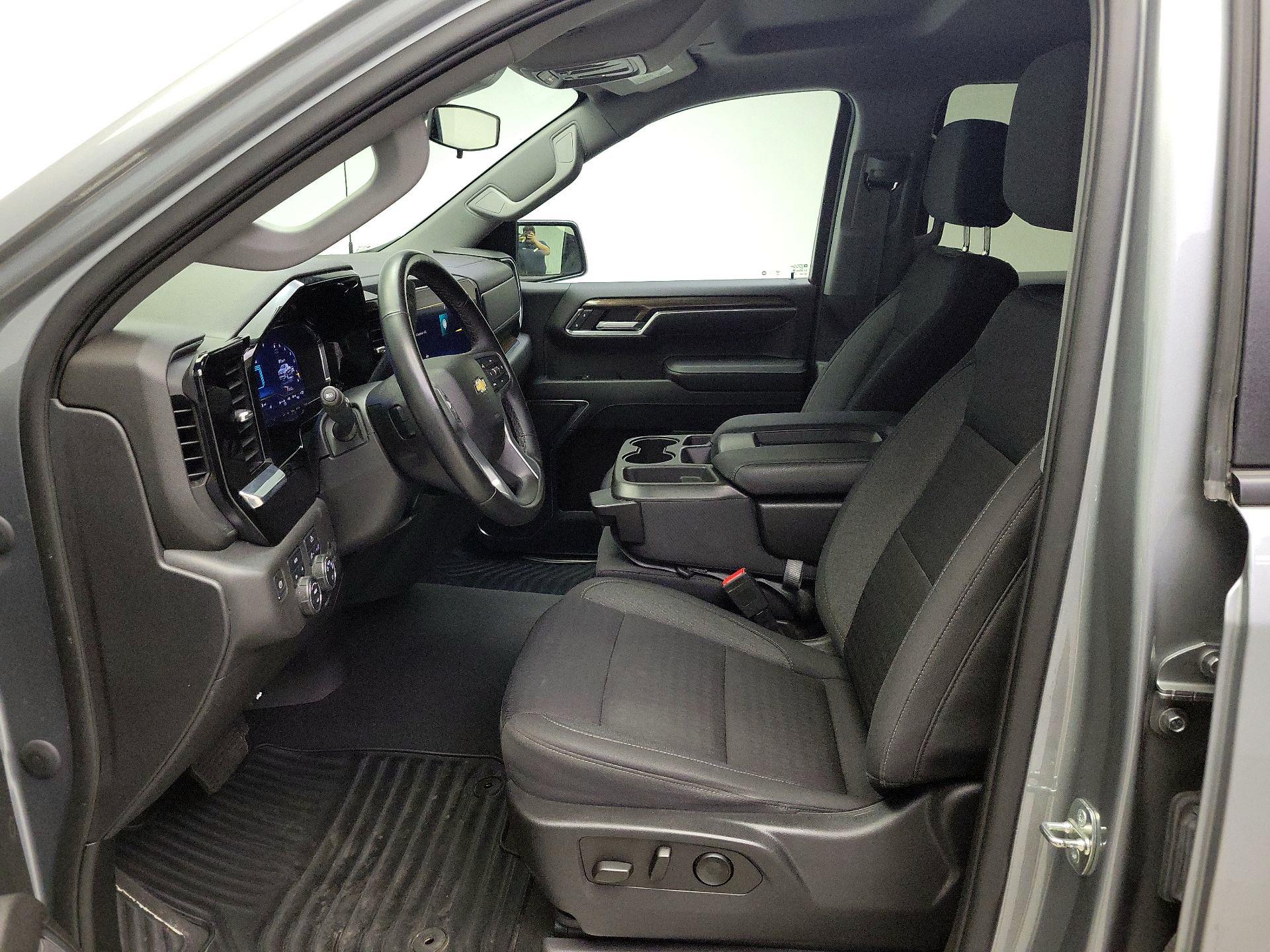 Thumbnail: 2023 Chevrolet Silverado 1500 - 11