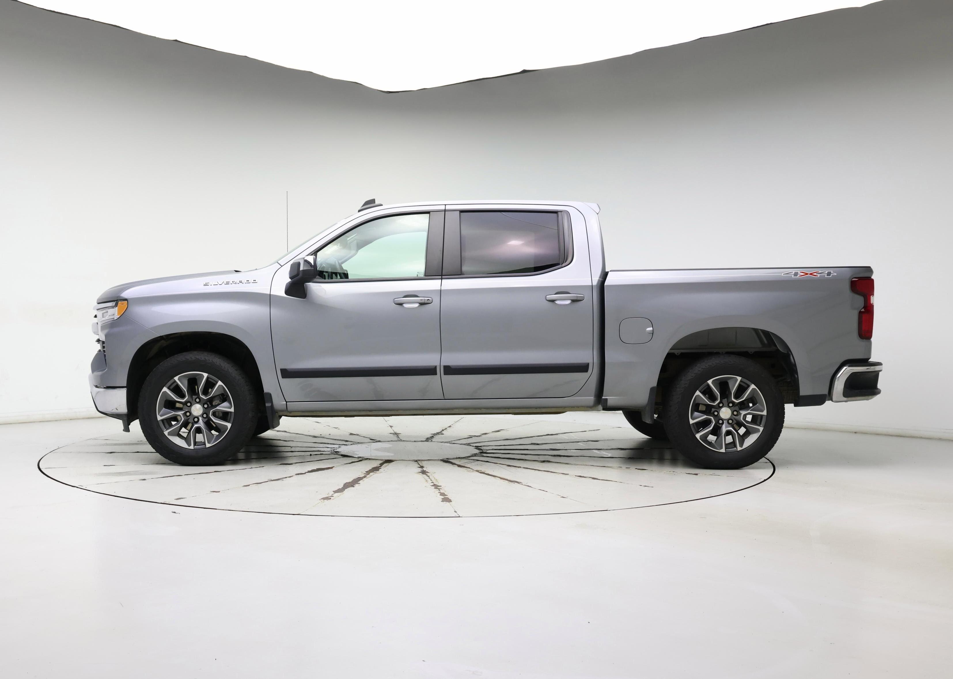 Thumbnail: 2023 Chevrolet Silverado 1500 - 3