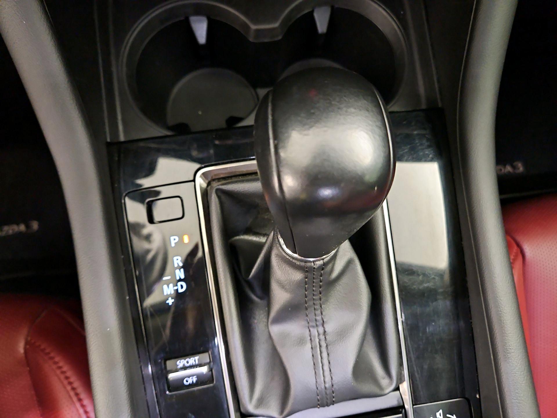 Thumbnail: 2022 Mazda Mazda3 - 18