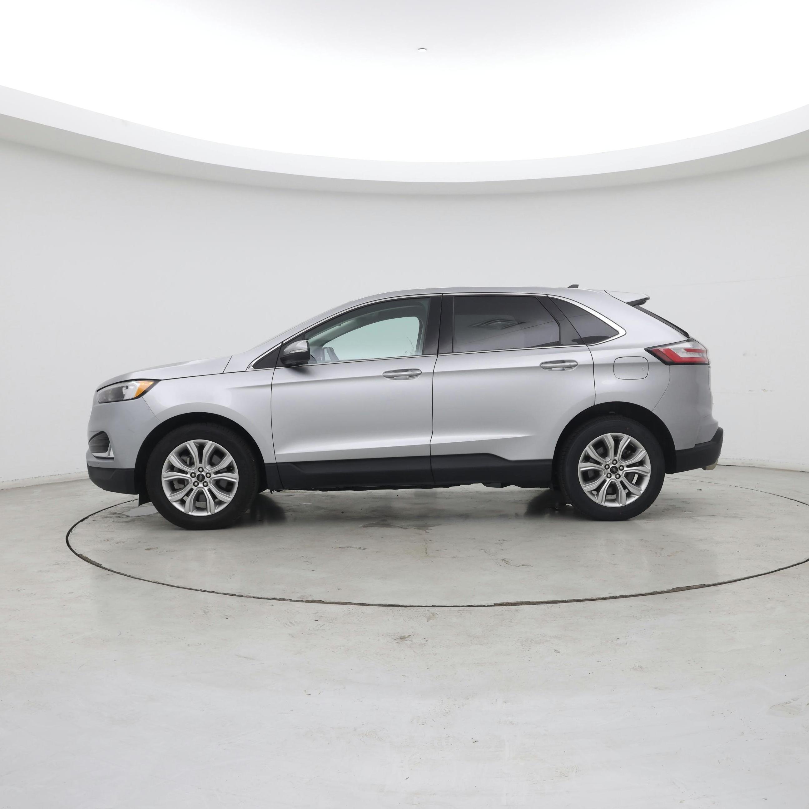 Thumbnail: 2023 Ford Edge - 3