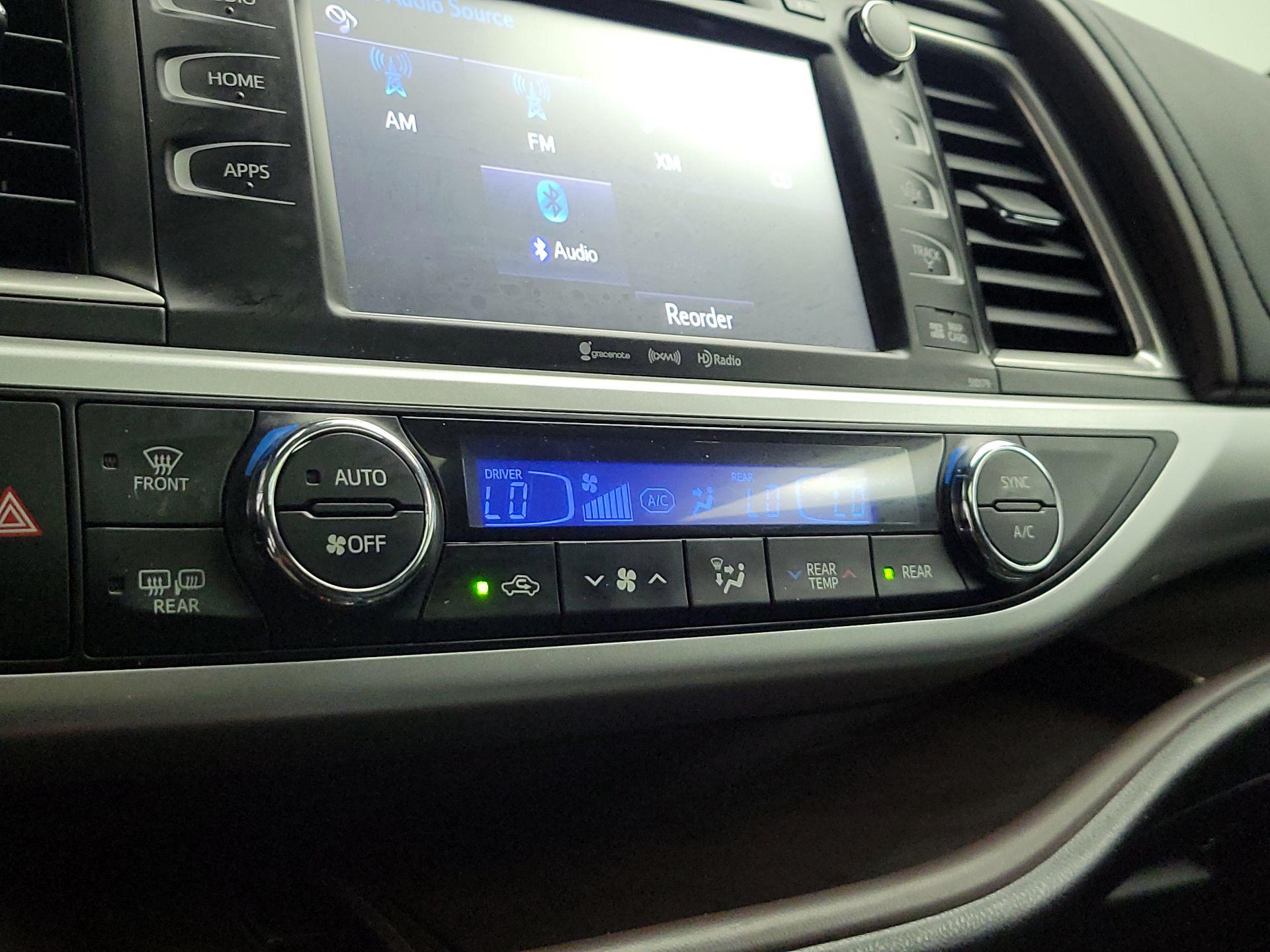 Thumbnail: 2017 Toyota Highlander - 16