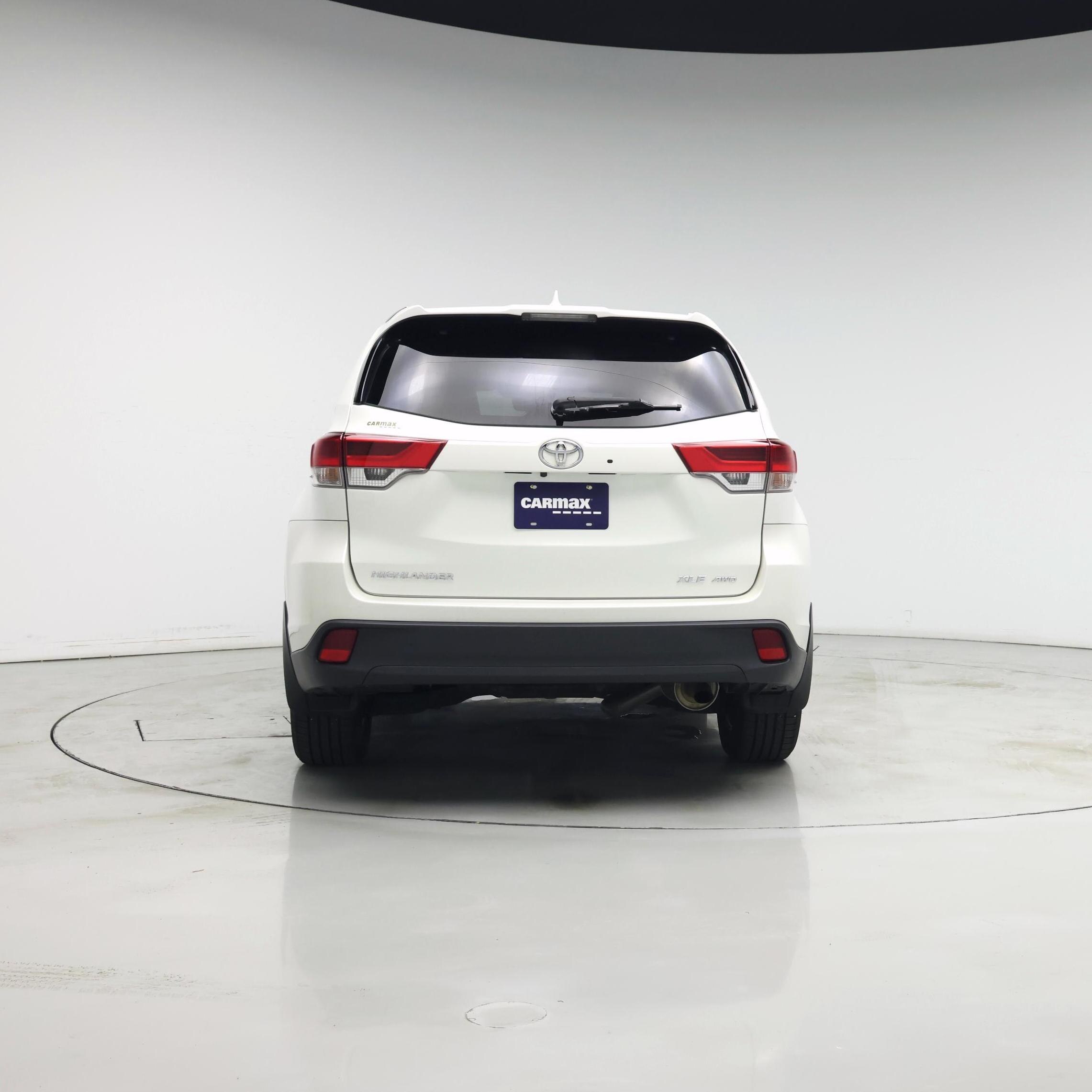 Thumbnail: 2017 Toyota Highlander - 6