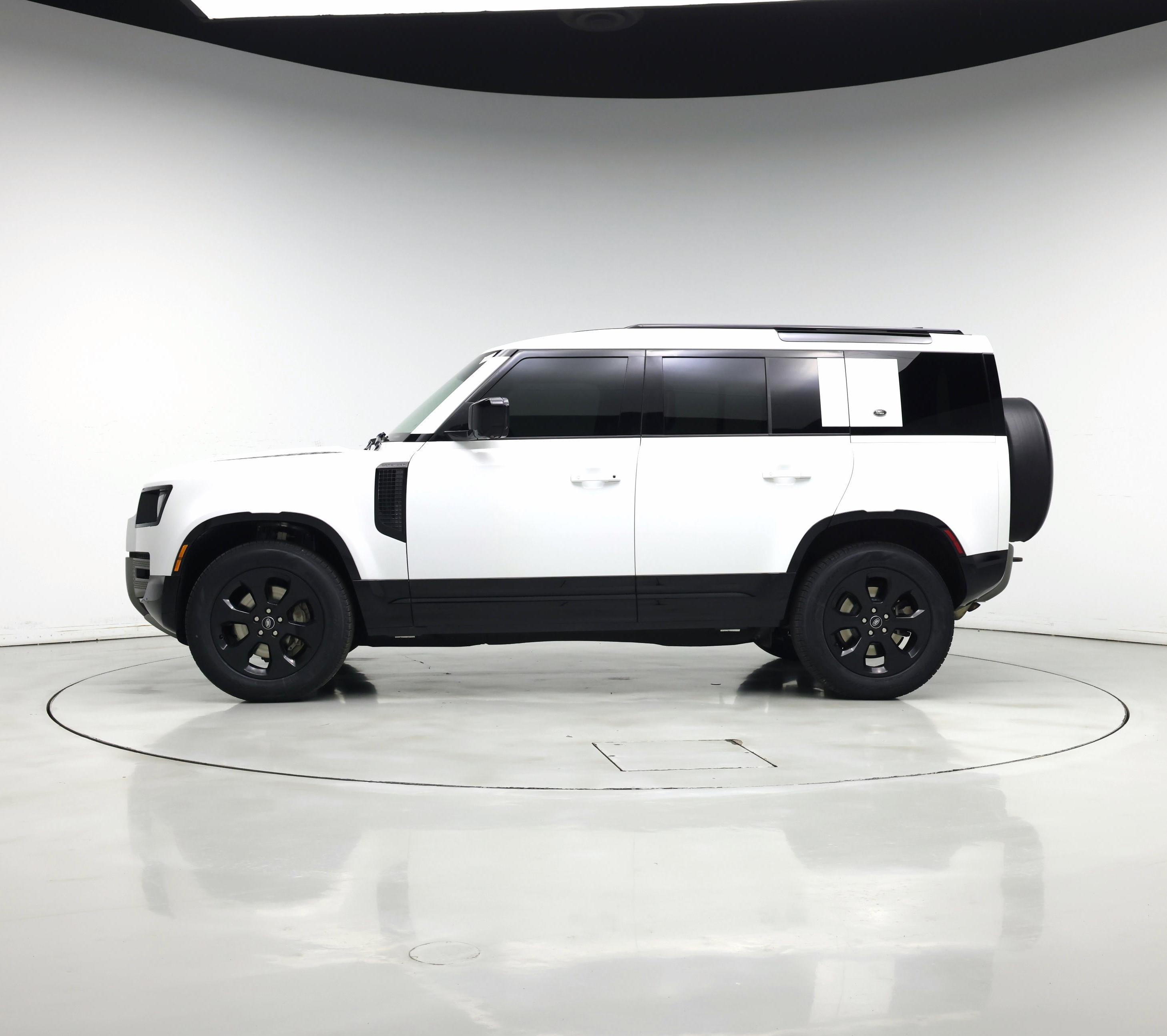 Thumbnail: 2022 Land Rover Defender - 3
