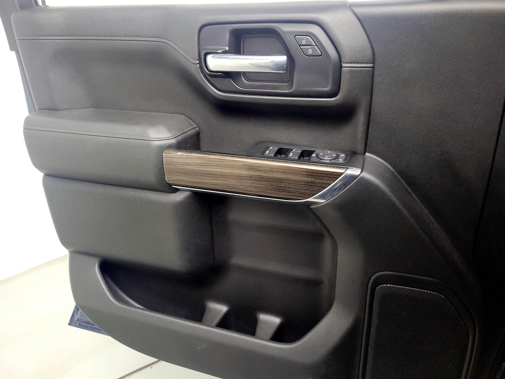 Thumbnail: 2019 Chevrolet Silverado 1500 - 12