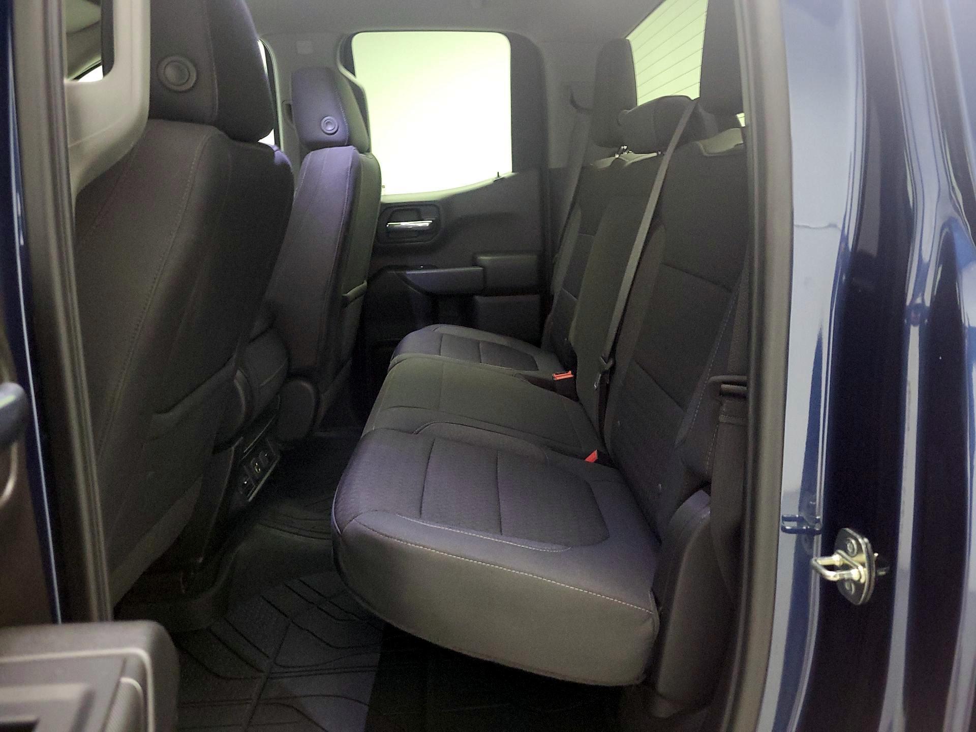 Thumbnail: 2019 Chevrolet Silverado 1500 - 19