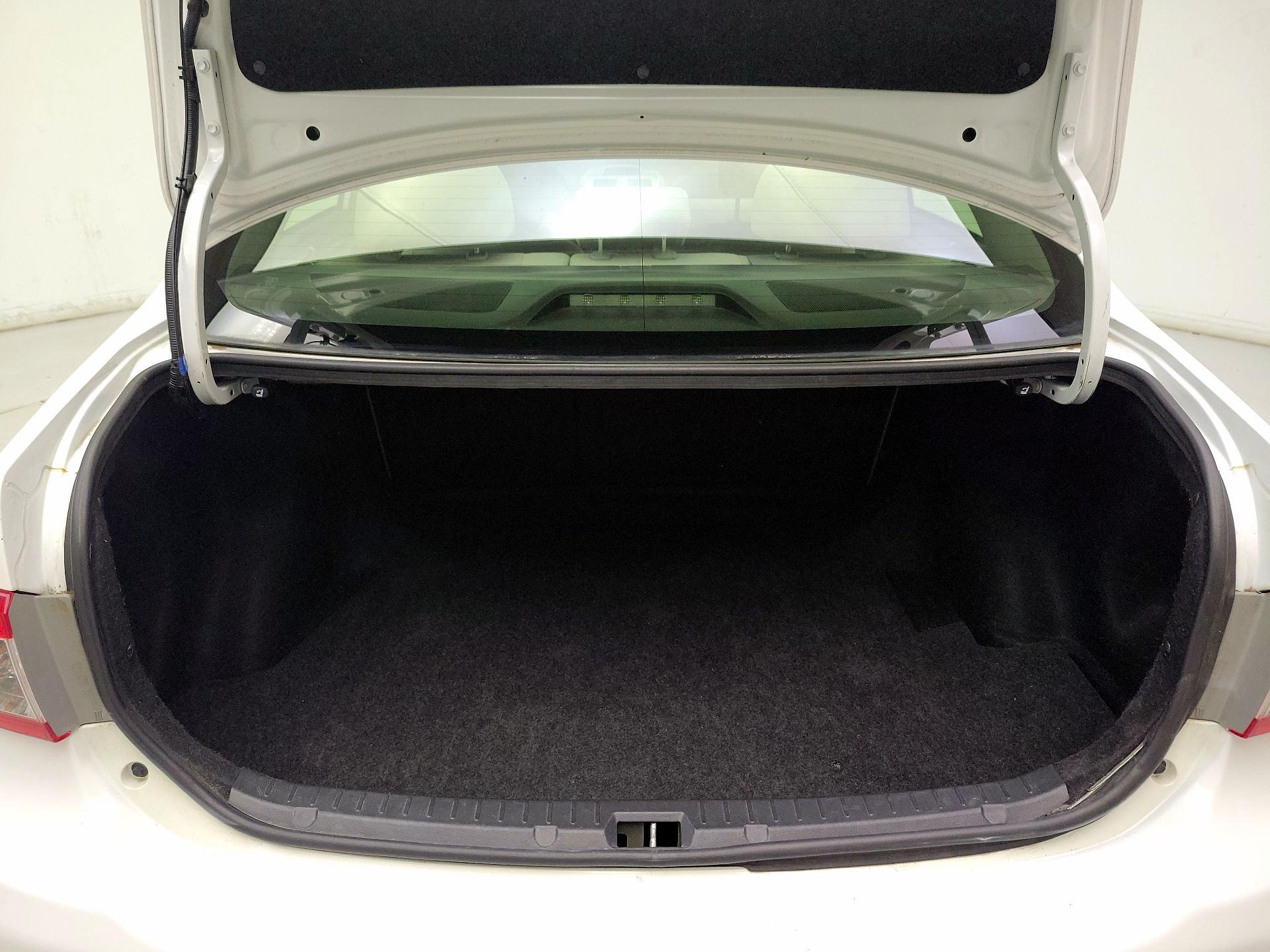 Thumbnail: 2013 Toyota Corolla - 19