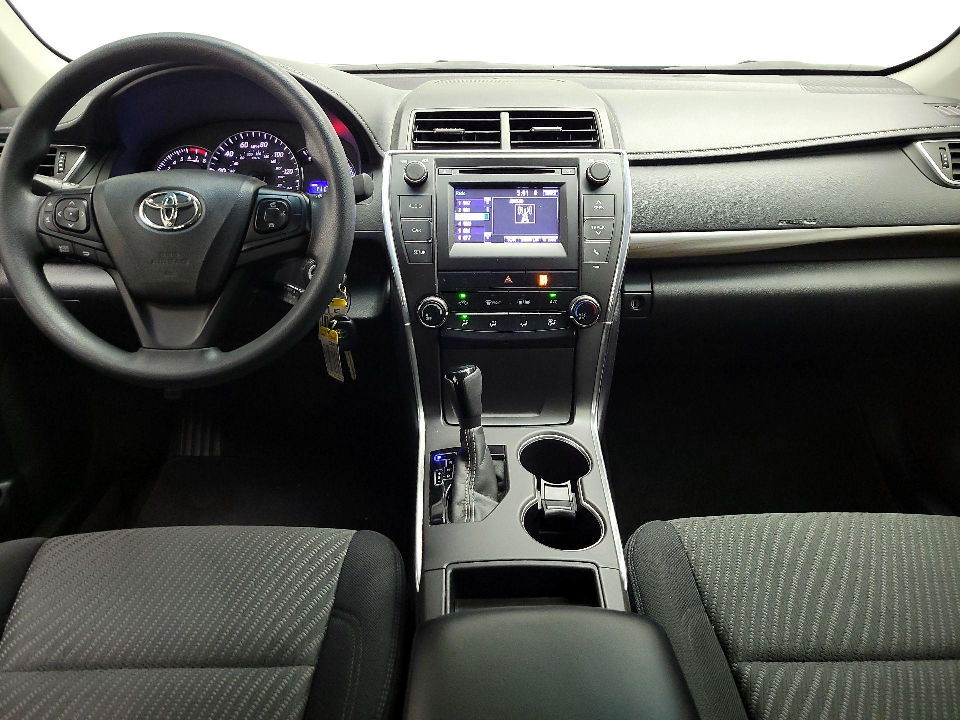 Thumbnail: 2015 Toyota Camry - 9