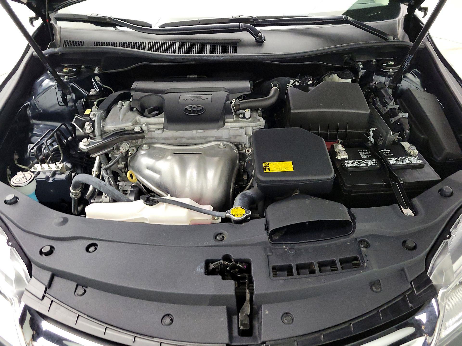 Thumbnail: 2015 Toyota Camry - 20