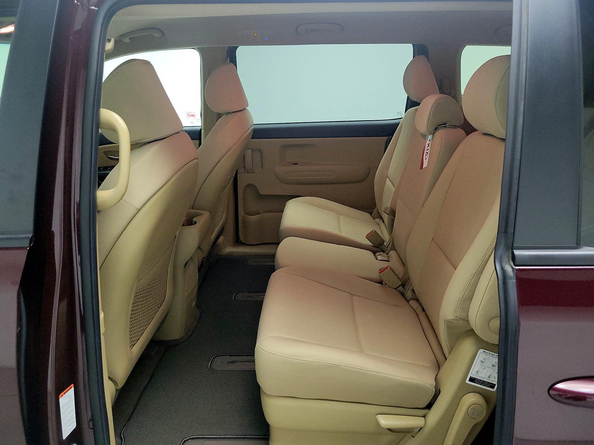 Thumbnail: 2020 Kia Sedona - 17