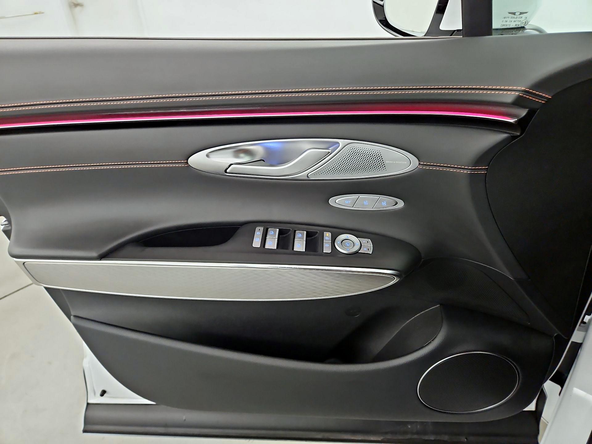 Thumbnail: 2026 Genesis GV70 - 12