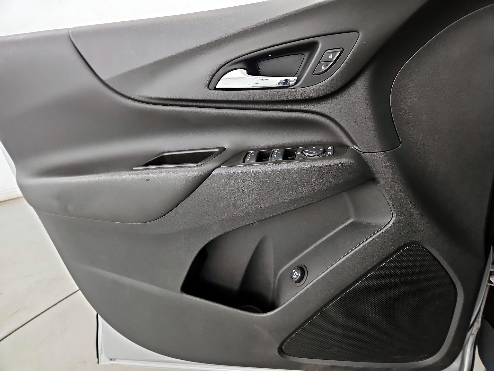 Thumbnail: 2021 Chevrolet Equinox - 12