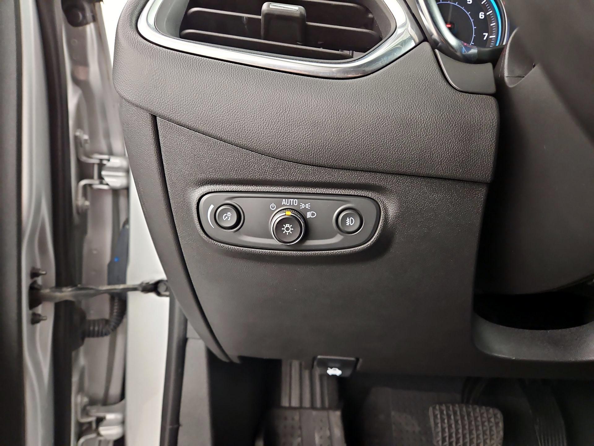 Thumbnail: 2021 Chevrolet Equinox - 13