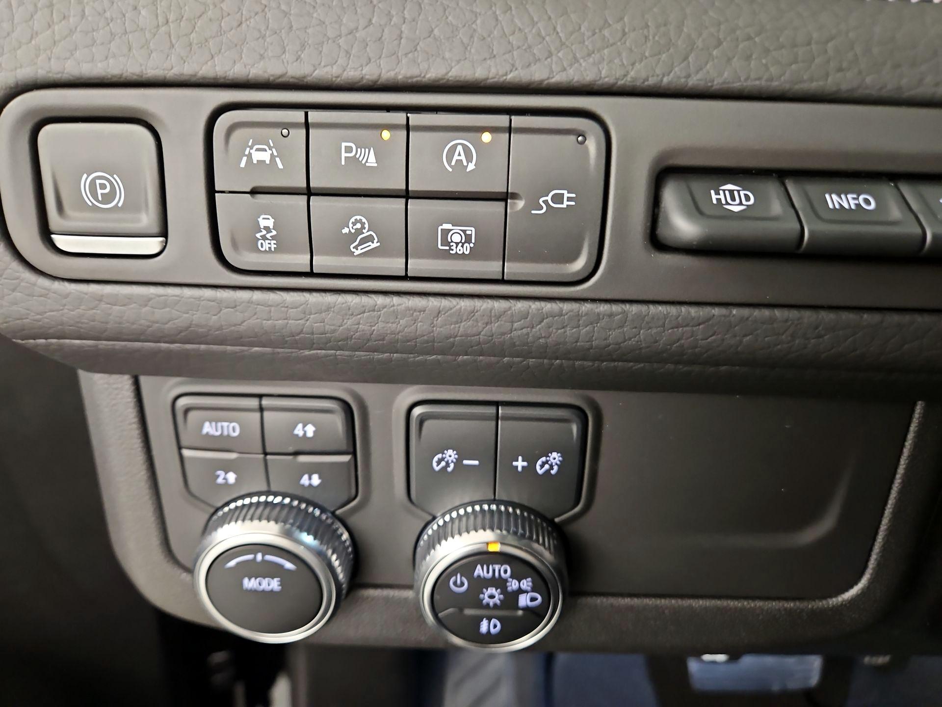 Thumbnail: 2022 GMC Yukon - 13