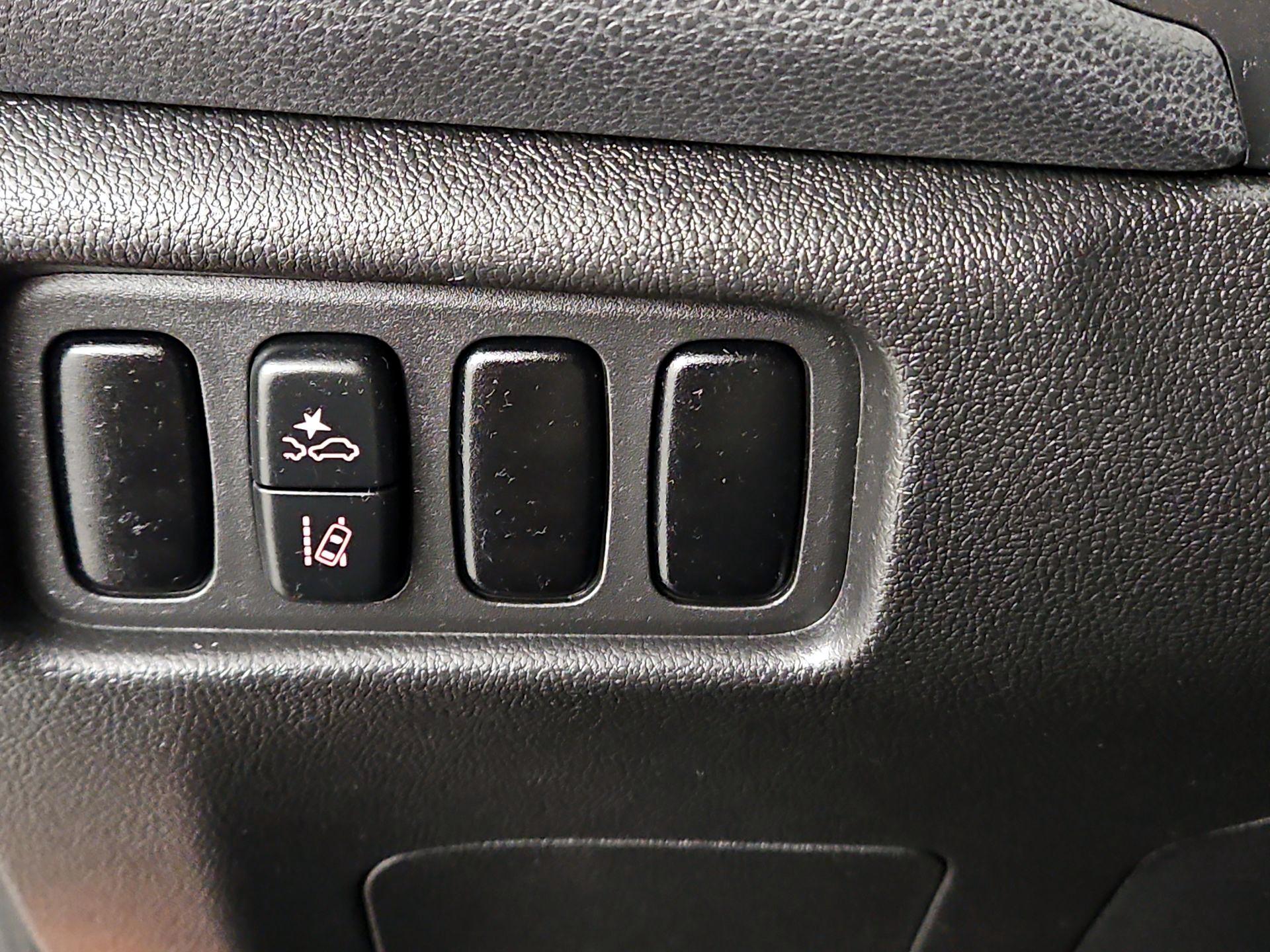 Thumbnail: 2022 Mitsubishi Outlander Sport - 13