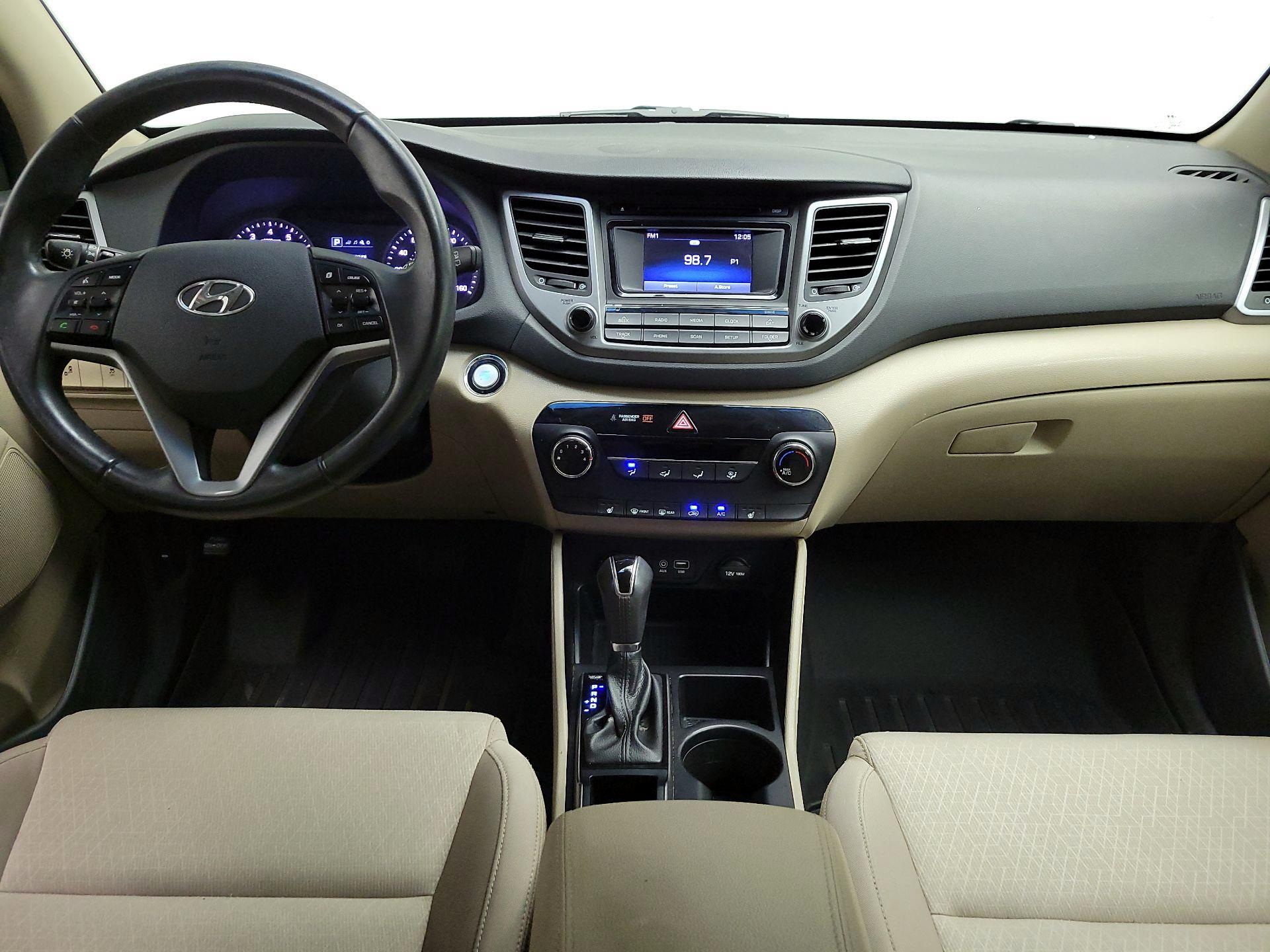 Thumbnail: 2017 Hyundai Tucson - 9