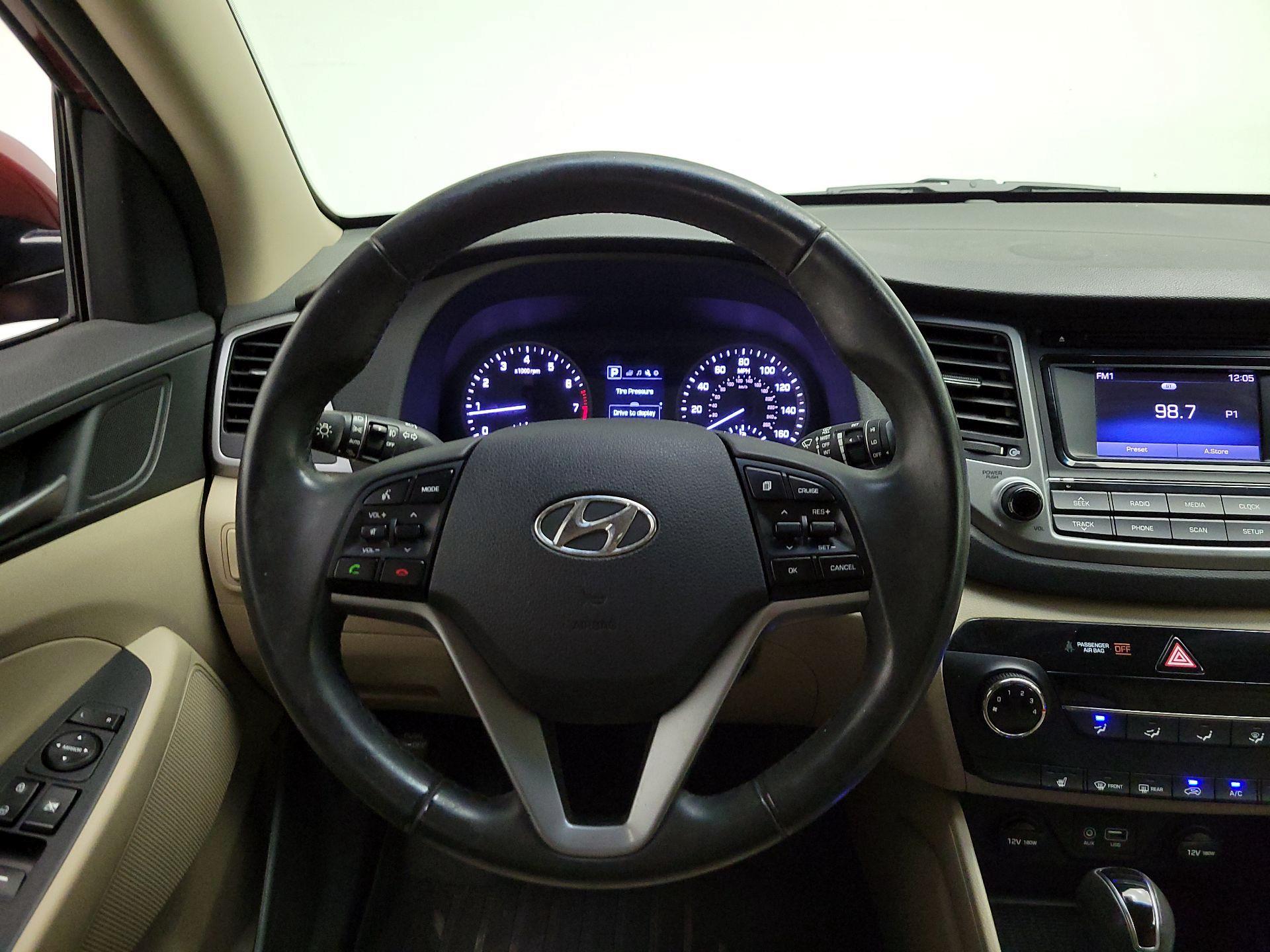 Thumbnail: 2017 Hyundai Tucson - 10