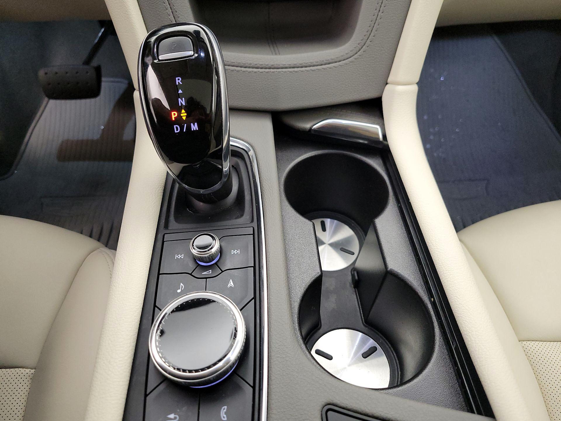 Thumbnail: 2021 Cadillac XT5 - 18