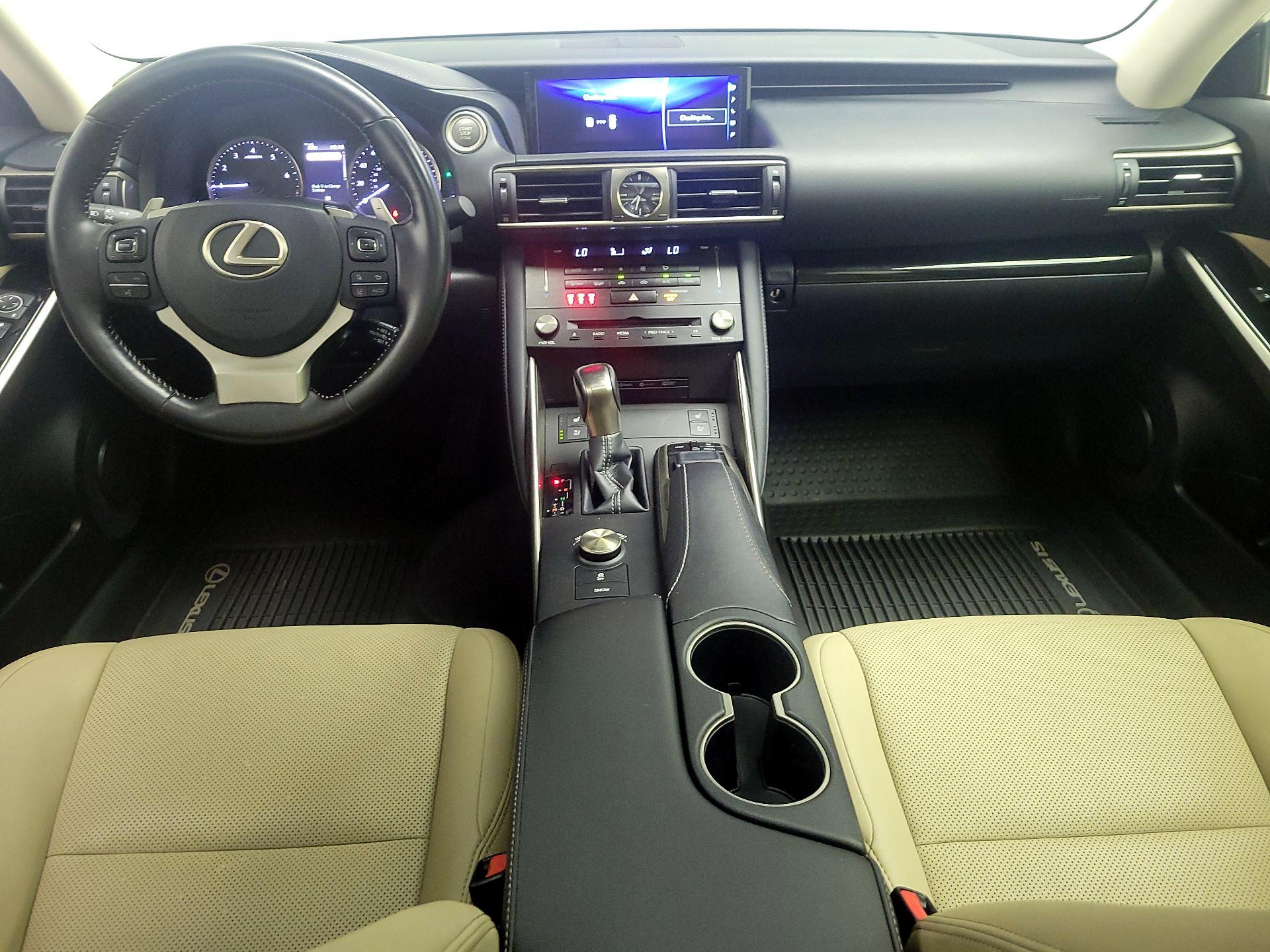 Thumbnail: 2018 Lexus IS - 9