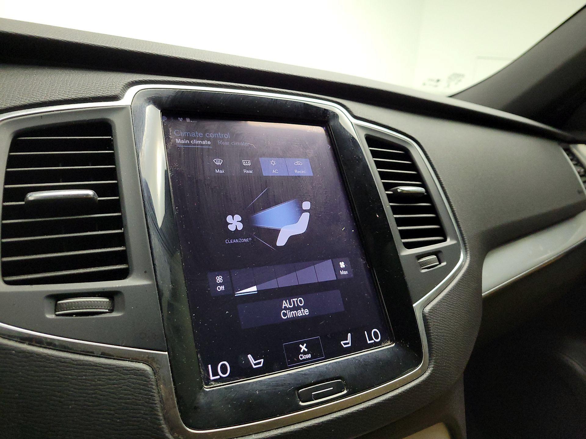Thumbnail: 2017 Volvo XC90 - 16