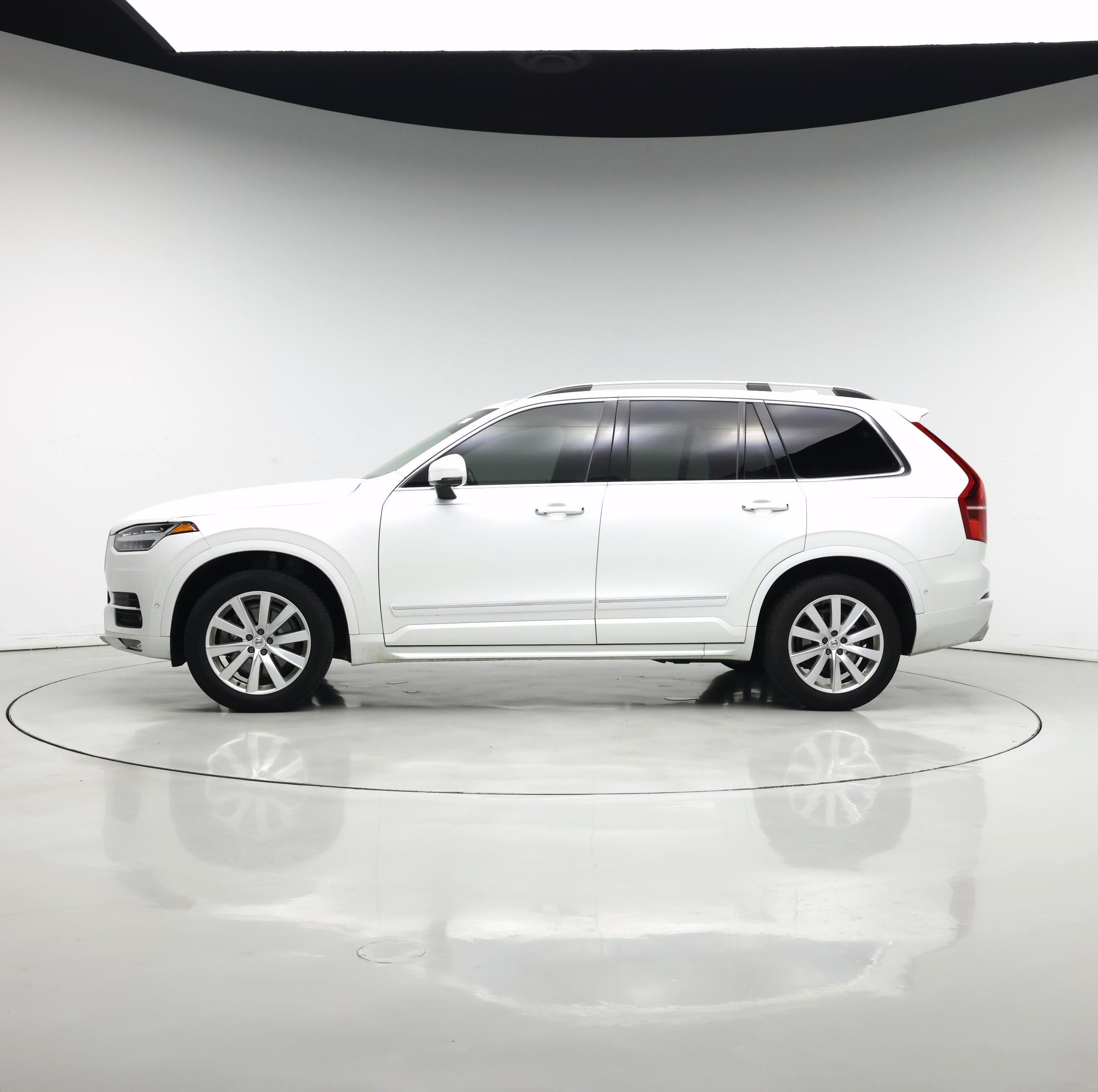 Thumbnail: 2017 Volvo XC90 - 3