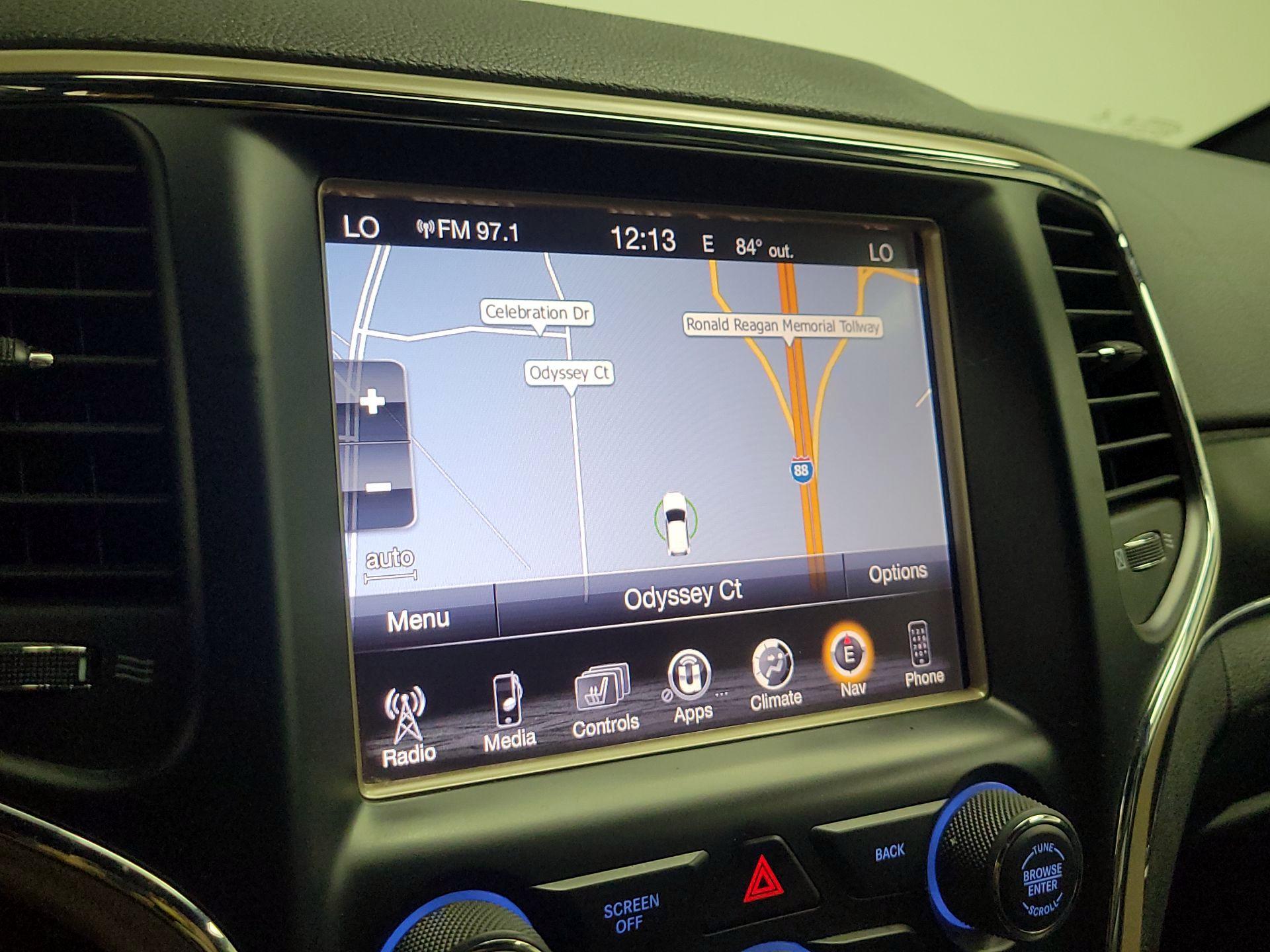 Thumbnail: 2015 Jeep Grand Cherokee - 14