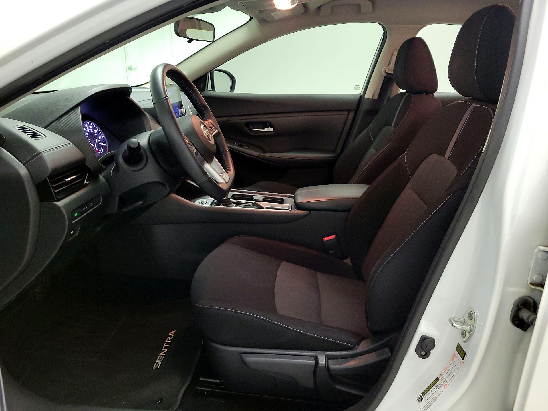 Thumbnail: 2021 Nissan Sentra - 11
