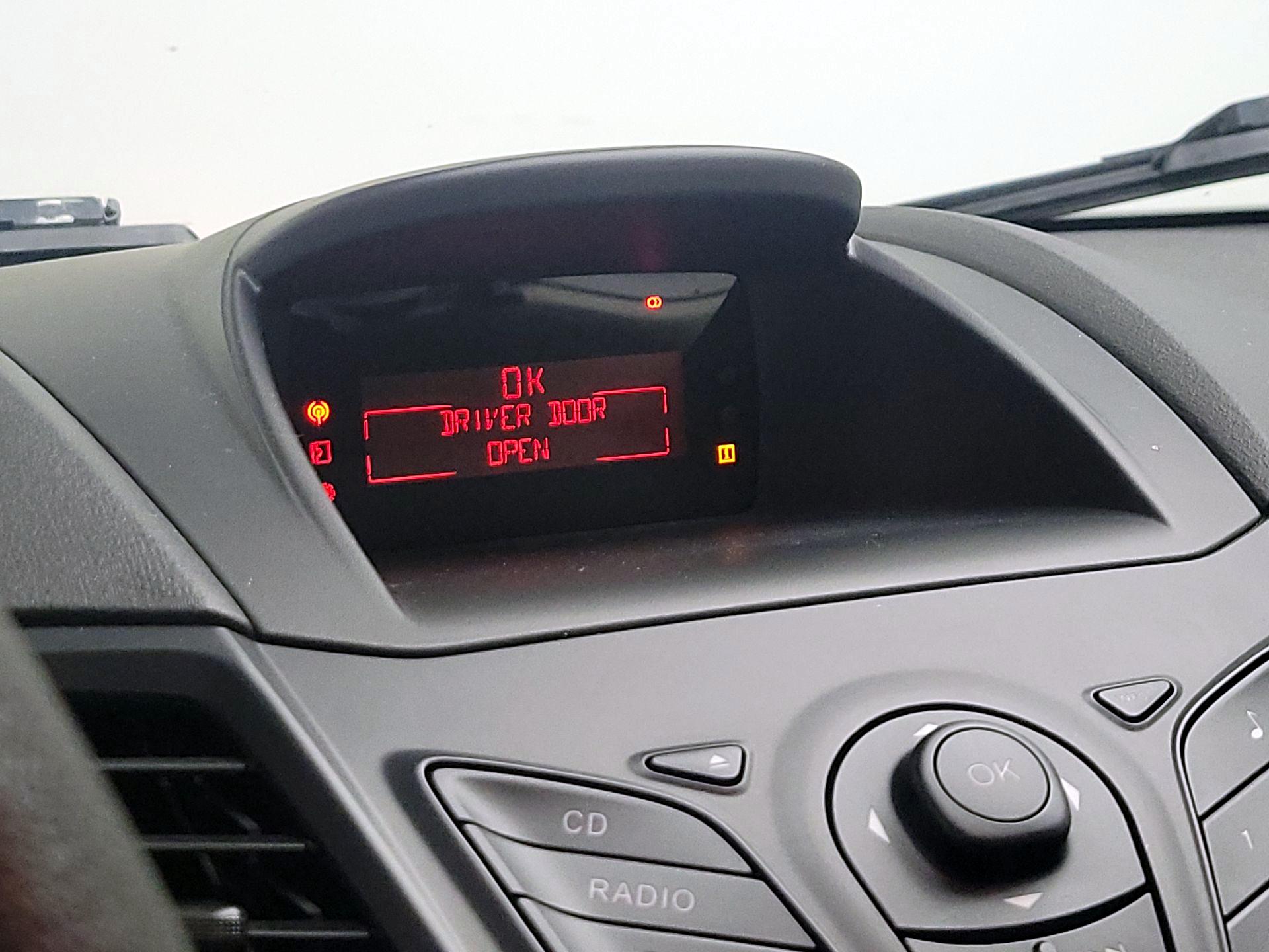 Thumbnail: 2013 Ford Fiesta - 14