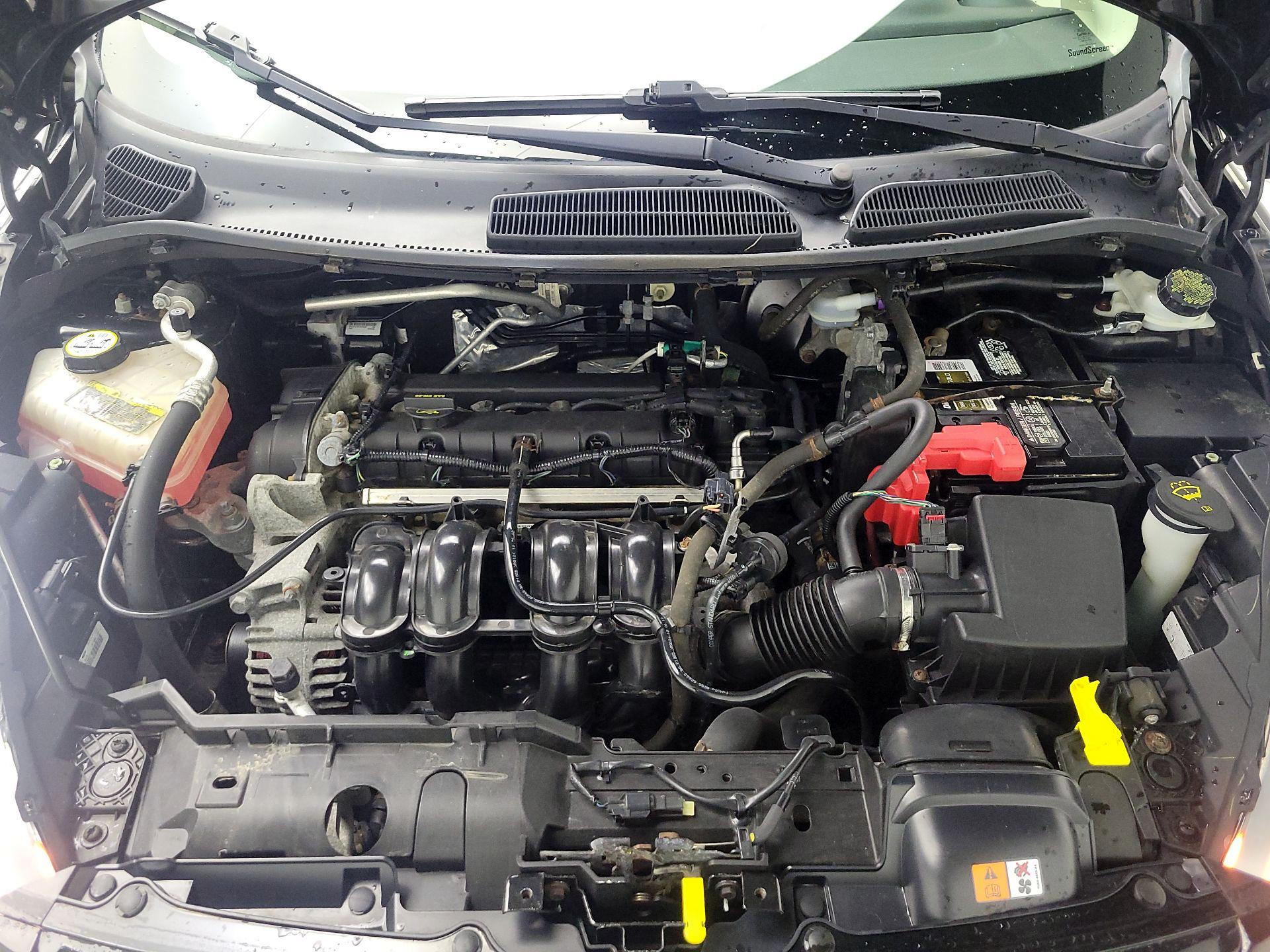 Thumbnail: 2013 Ford Fiesta - 20