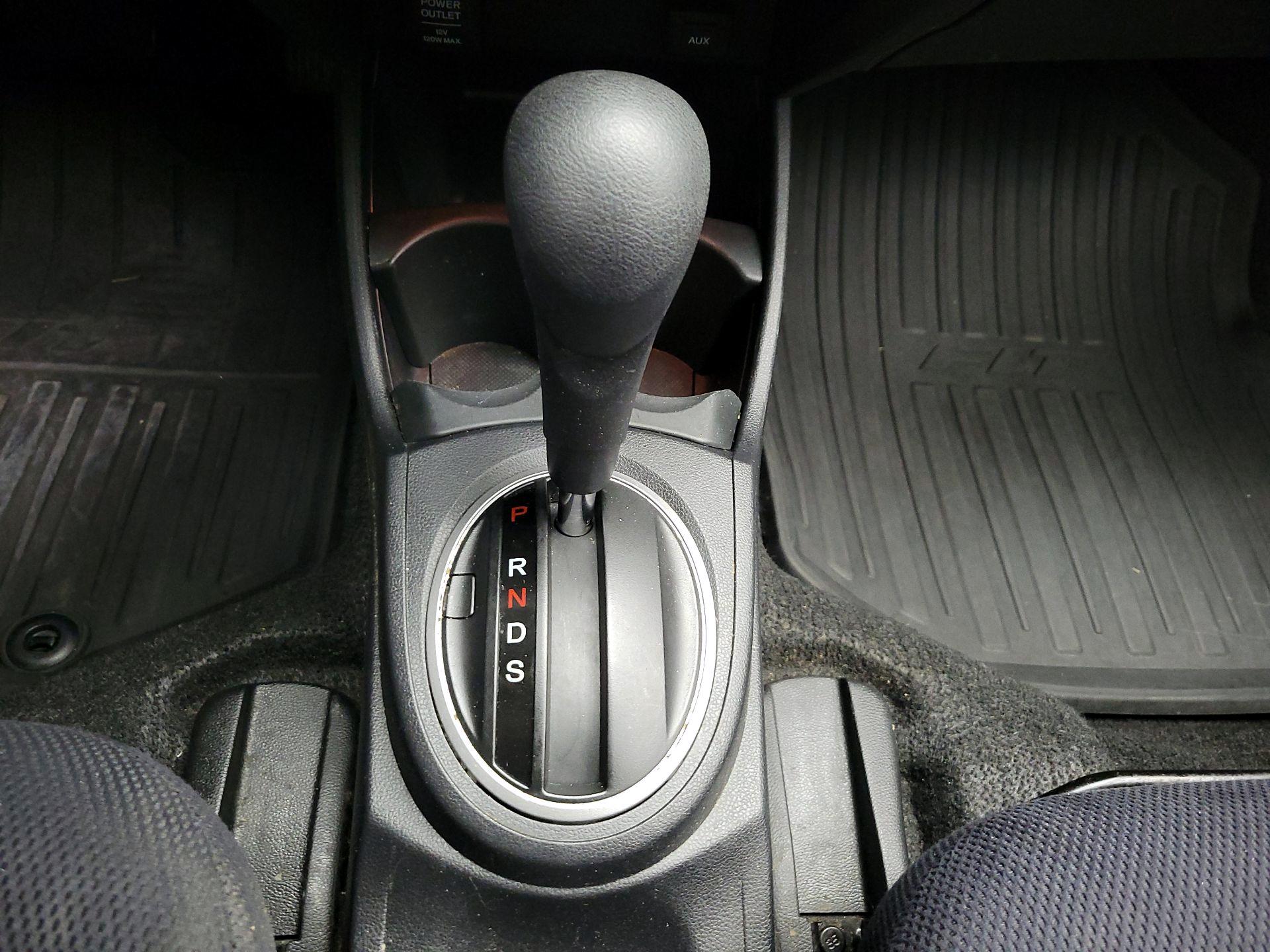 Thumbnail: 2013 Honda Fit - 16