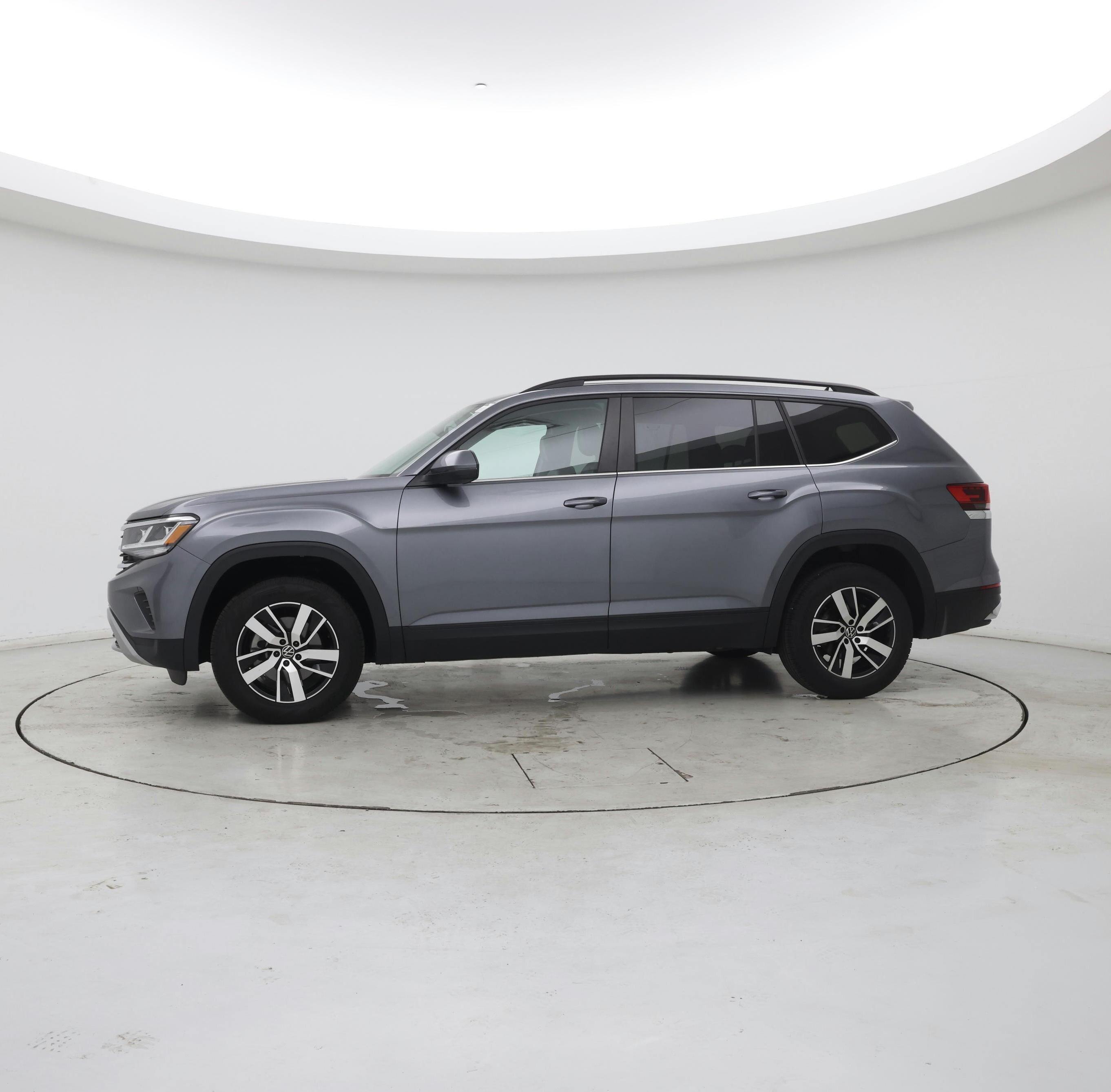 Thumbnail: 2022 Volkswagen Atlas - 3