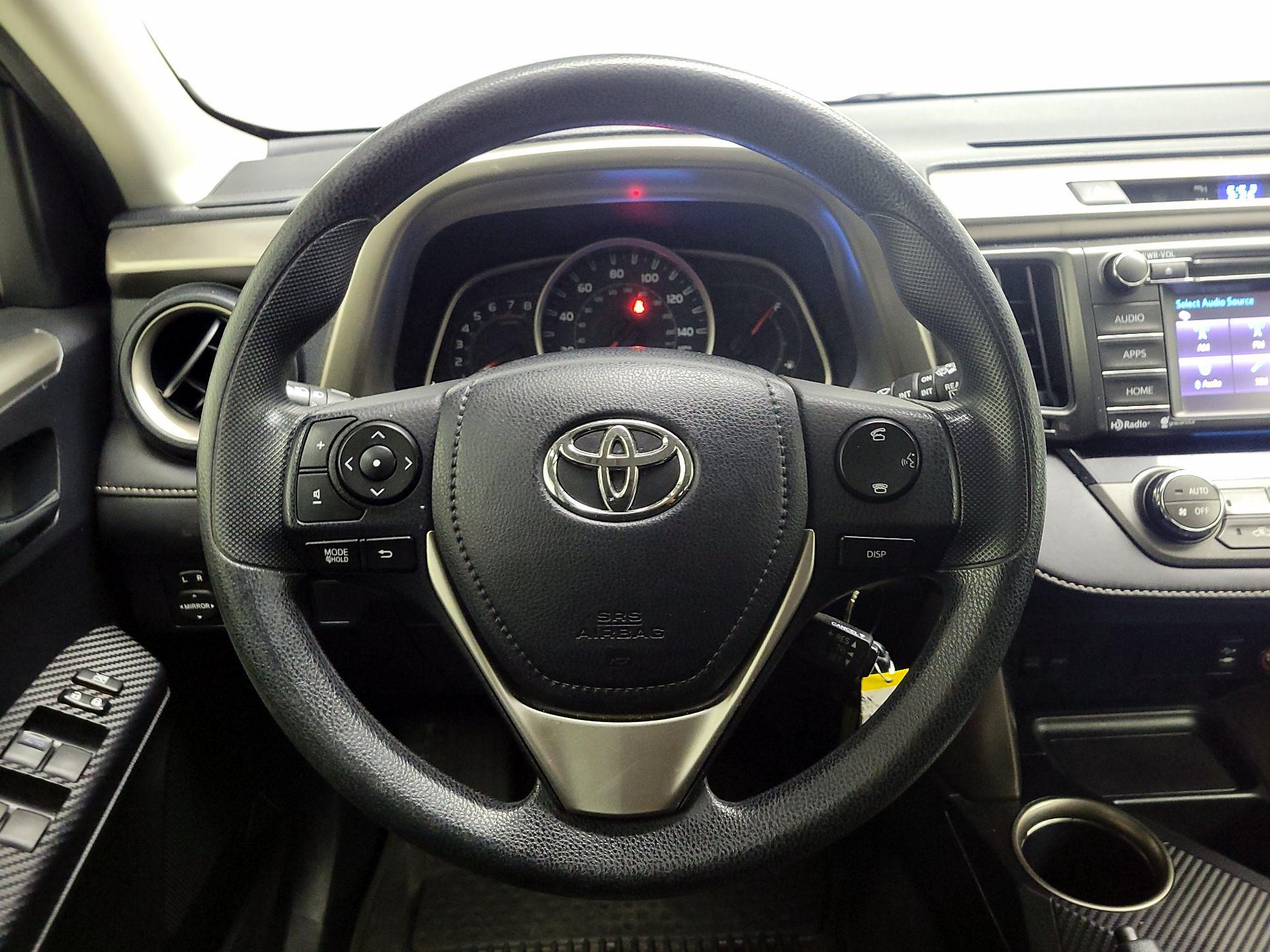 Thumbnail: 2014 Toyota RAV4 - 10
