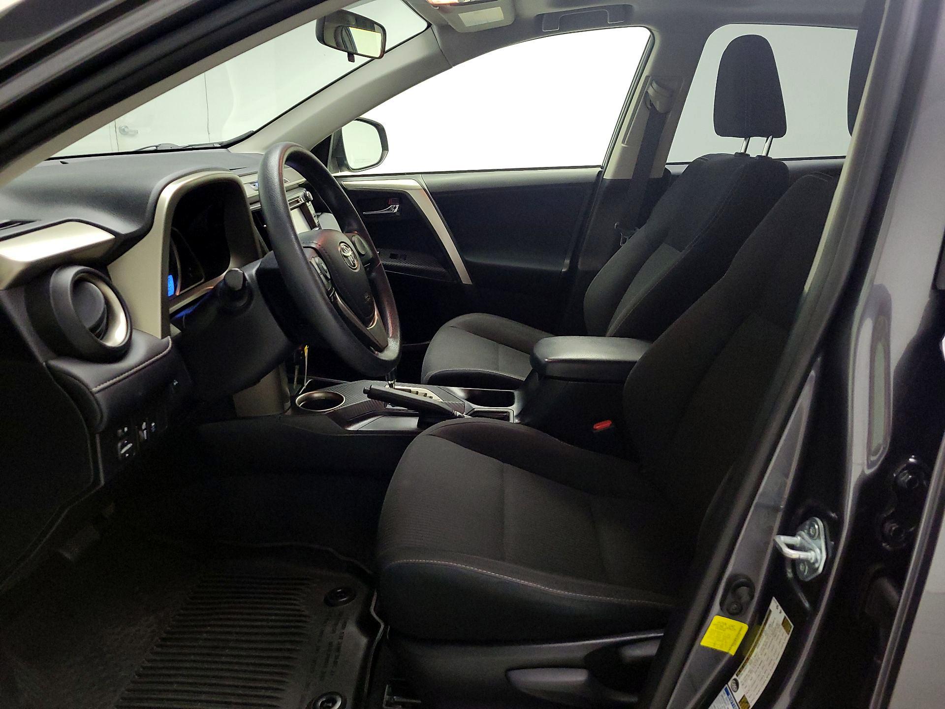 Thumbnail: 2014 Toyota RAV4 - 11