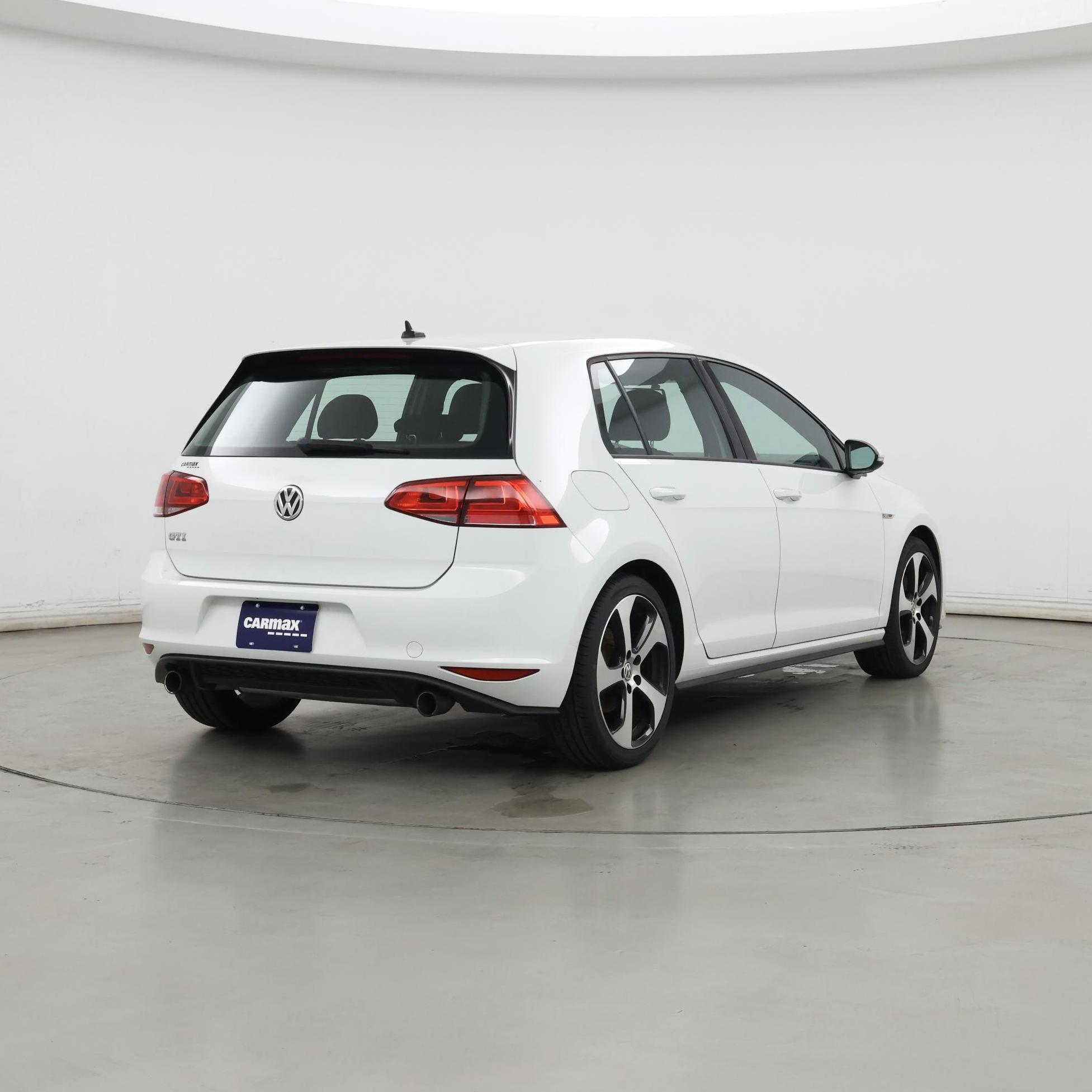 Thumbnail: 2017 Volkswagen Golf - 8