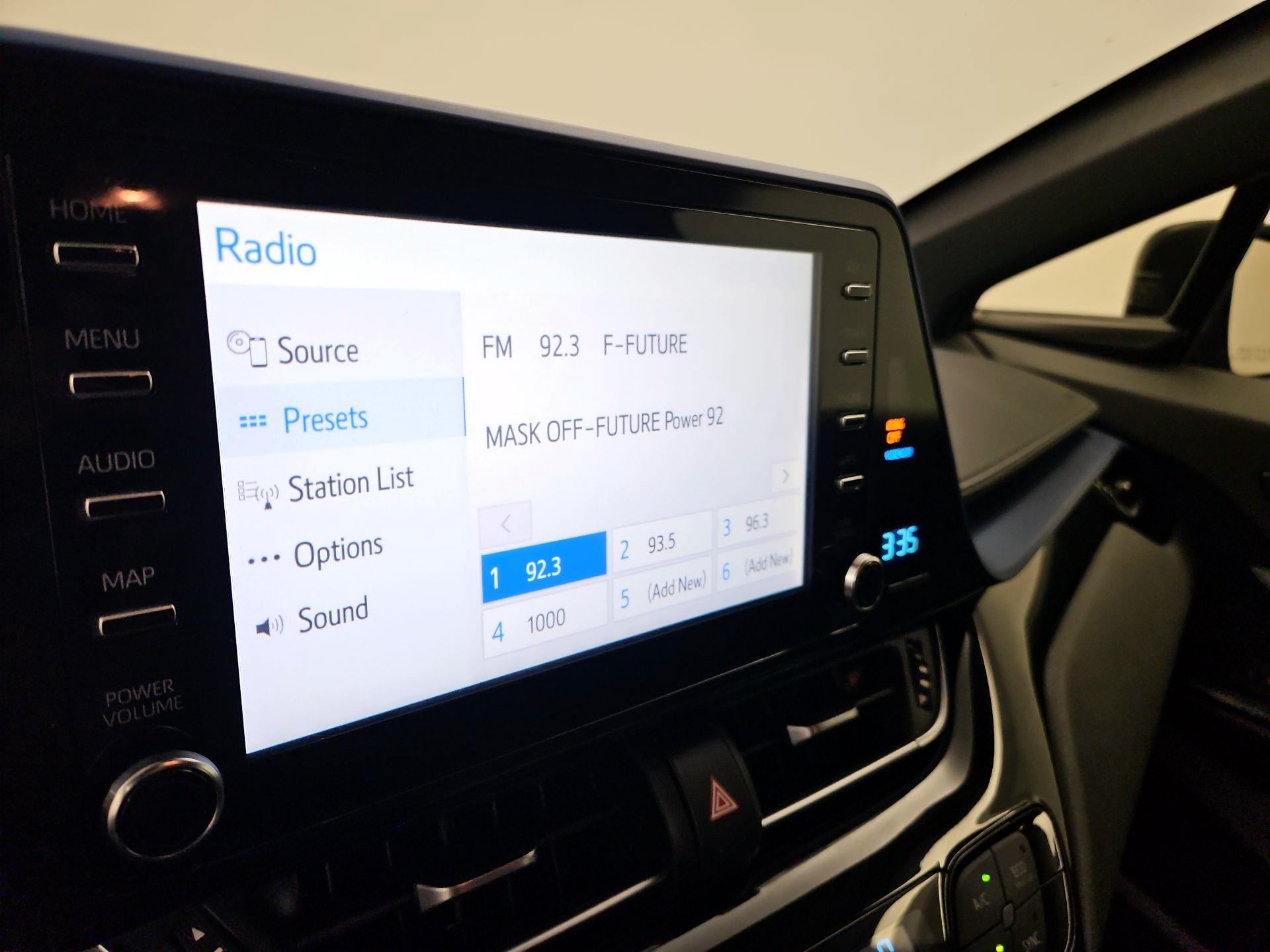 Thumbnail: 2019 Toyota C-HR - 15