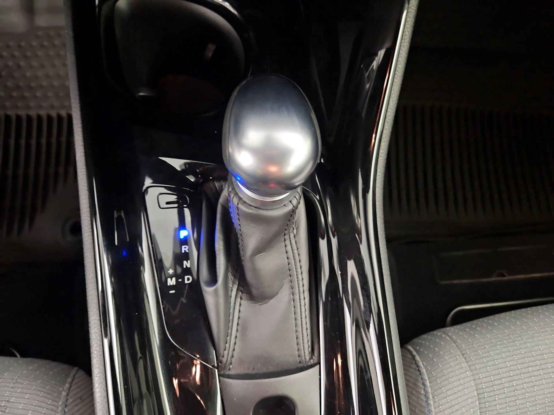 Thumbnail: 2019 Toyota C-HR - 17