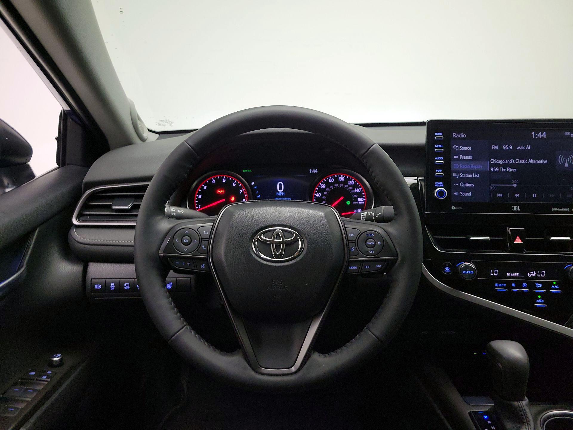 Thumbnail: 2023 Toyota Camry - 10