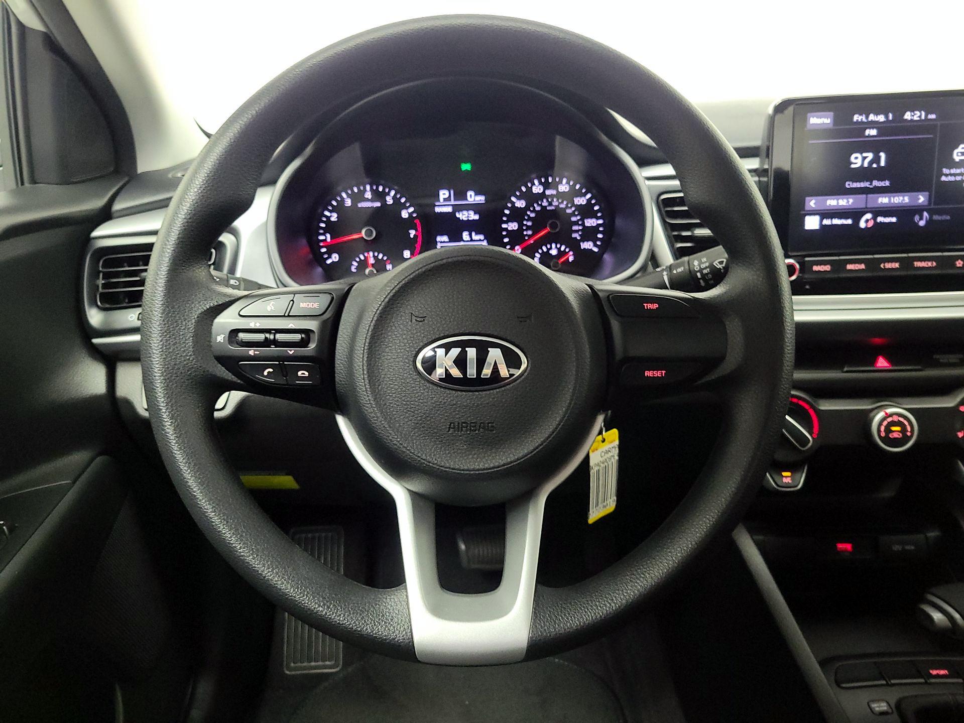 Thumbnail: 2021 Kia Rio - 10
