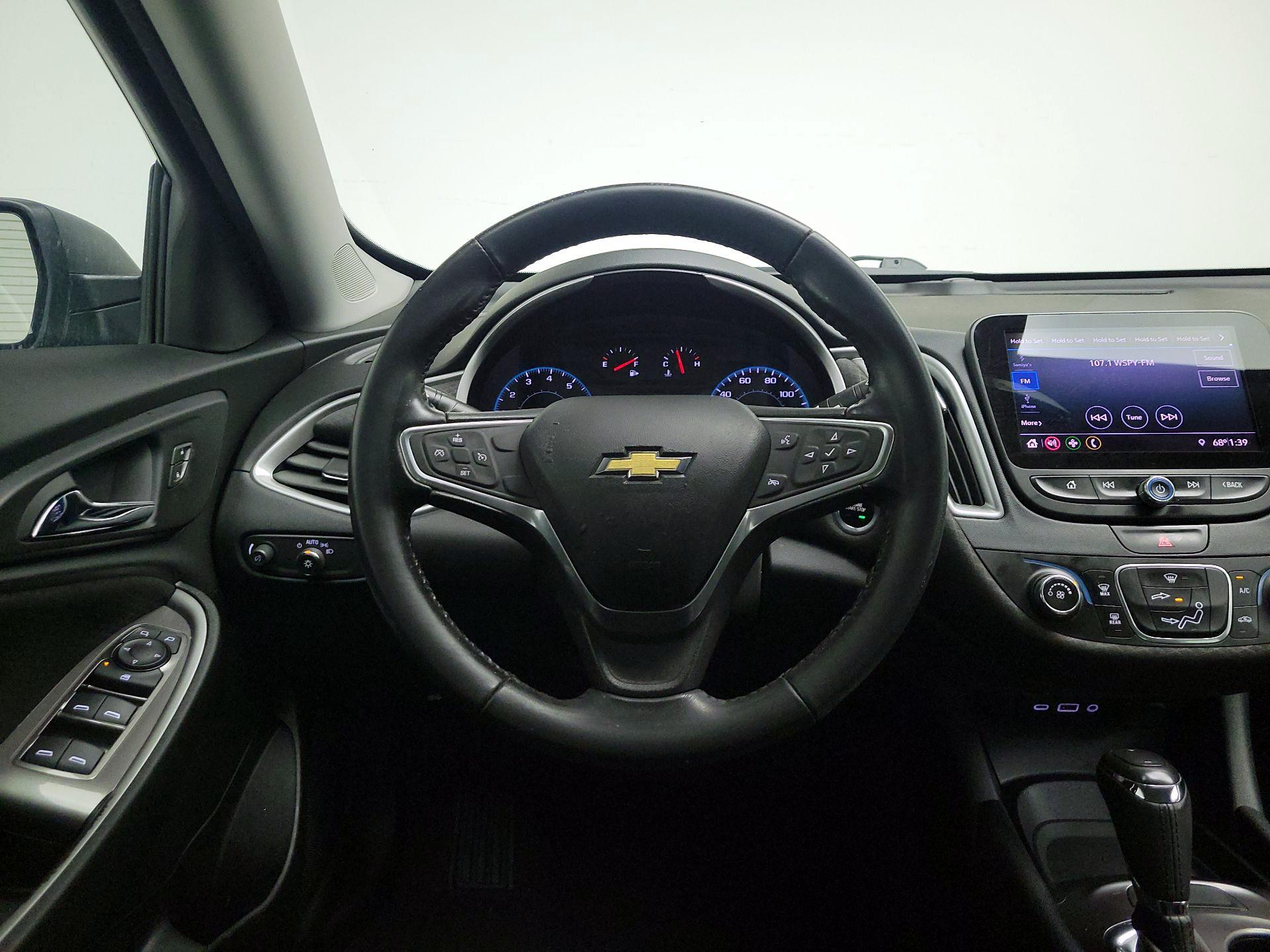 Thumbnail: 2019 Chevrolet Malibu - 10